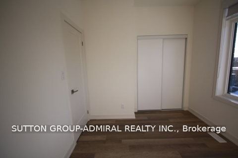 370 Red Maple Road 22 Property Photo 14