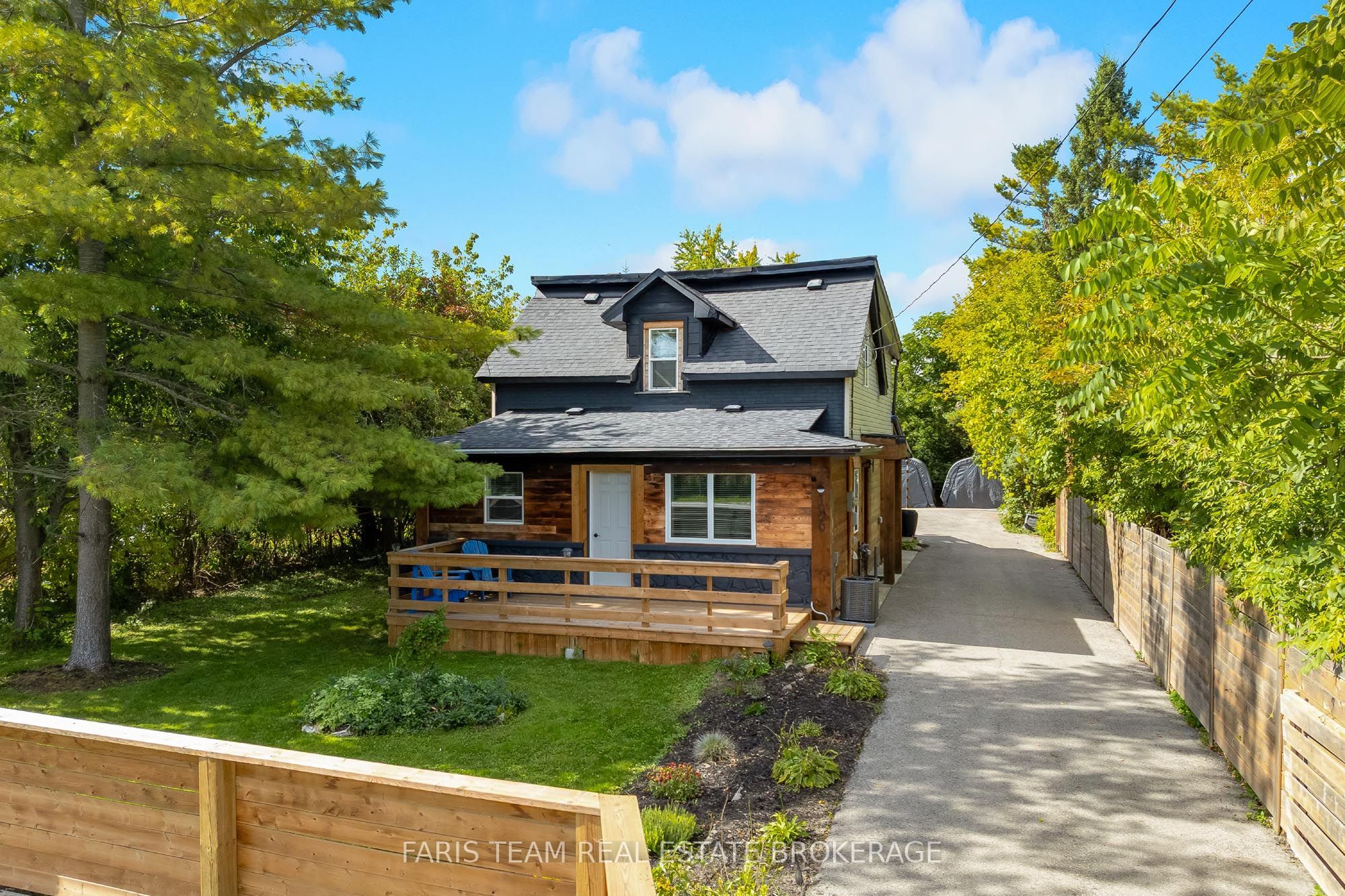 1020 Ewart Street Property Photo 1