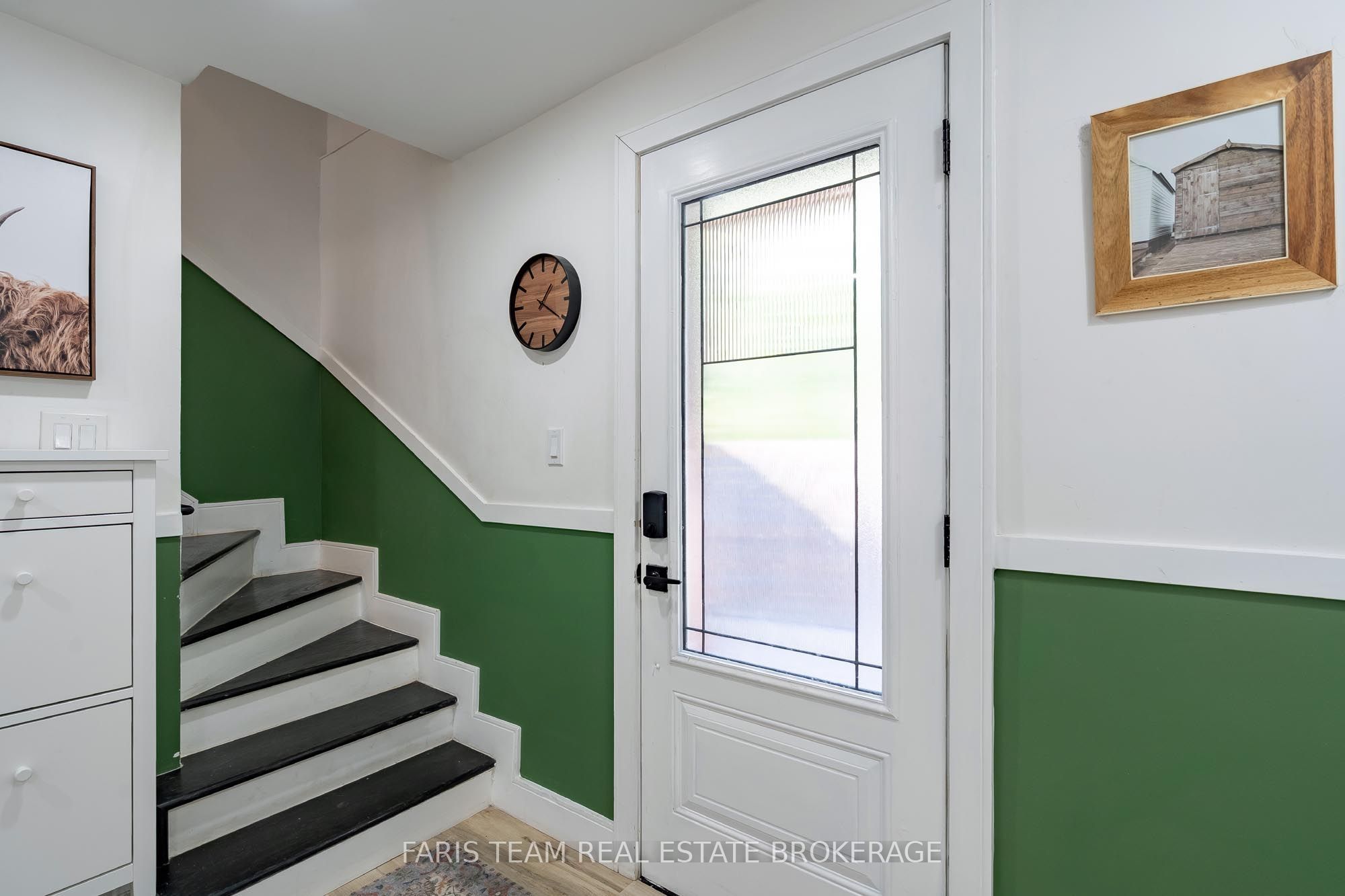 1020 Ewart Street Property Photo 5