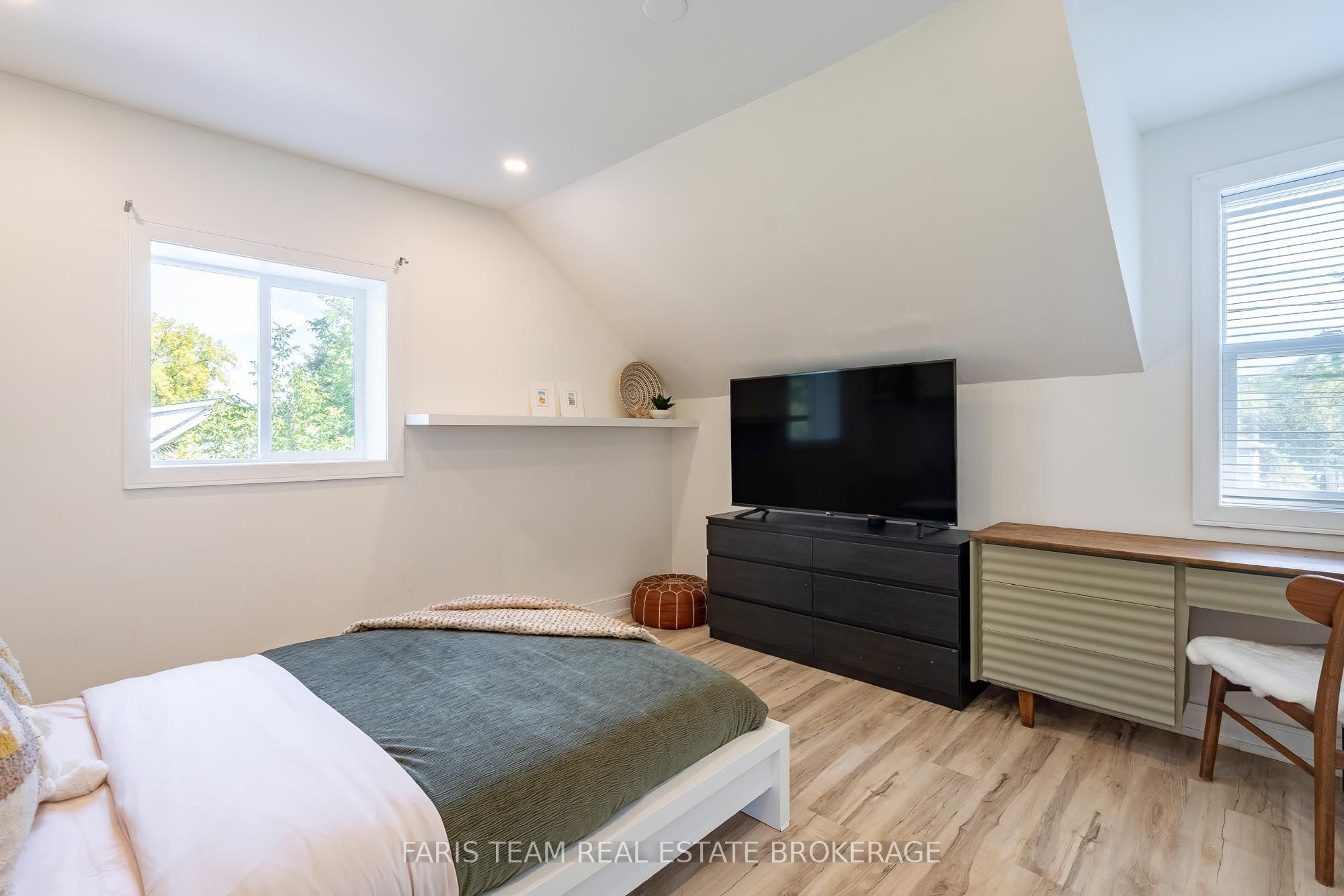 1020 Ewart Street Property Photo 26