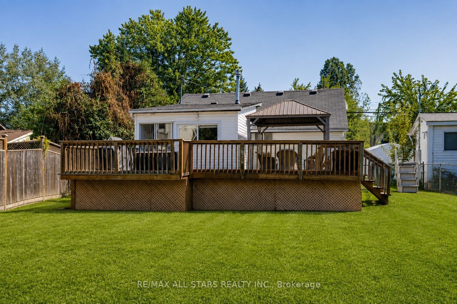 27182 Woodbine Avenue Property Photo 19