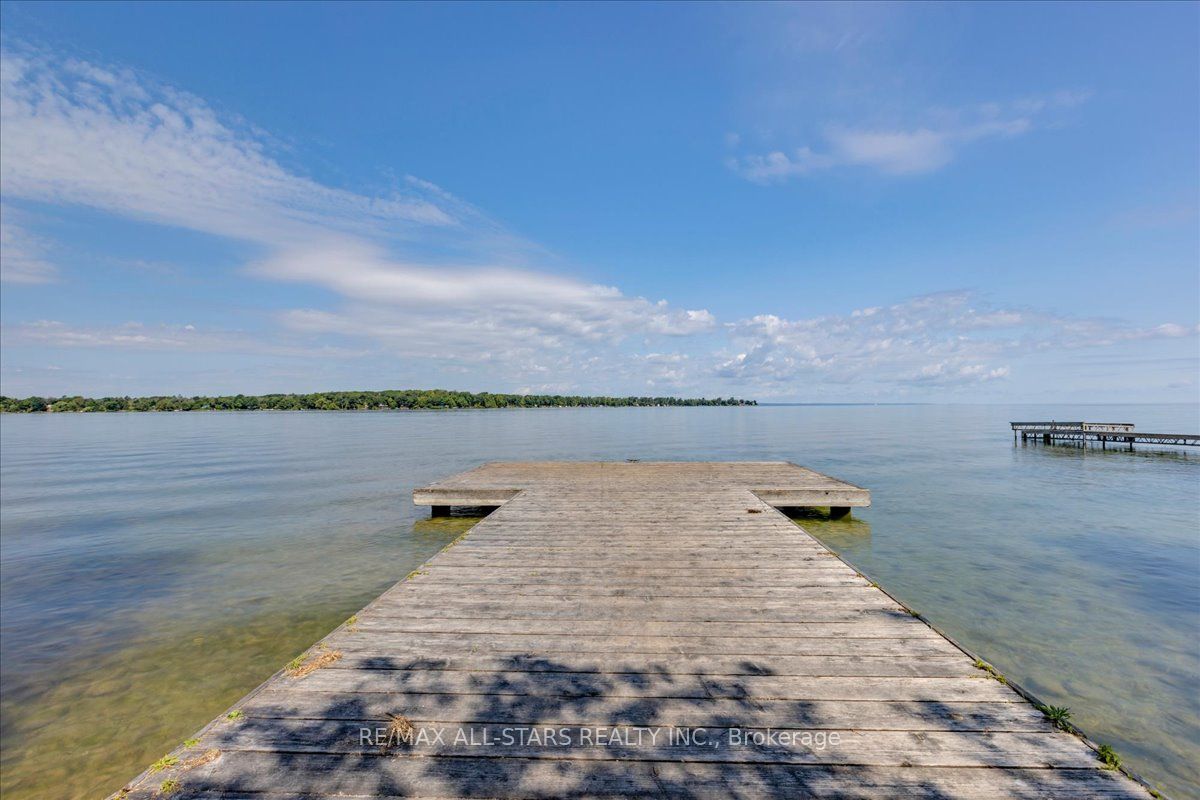 27182 Woodbine Avenue Property Photo 22