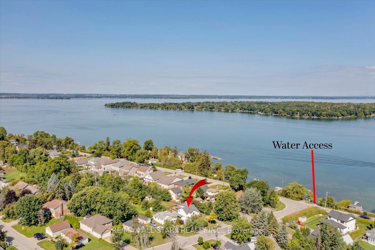 27182 Woodbine Avenue Property Photo 26
