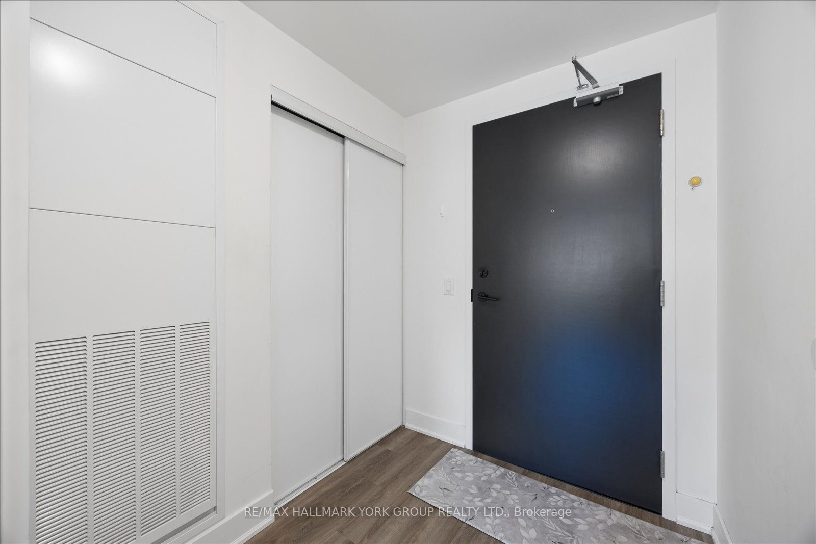 185 Deerfield Road 420 Property Photo 4