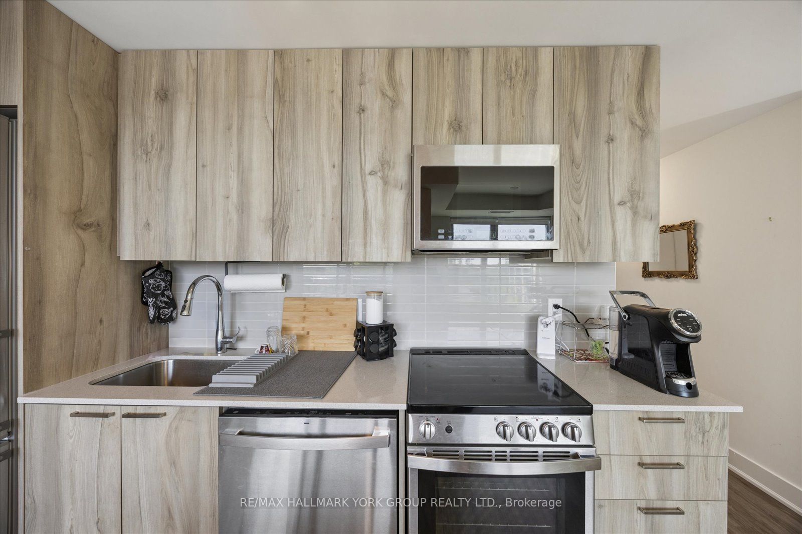 185 Deerfield Road 420 Property Photo 11