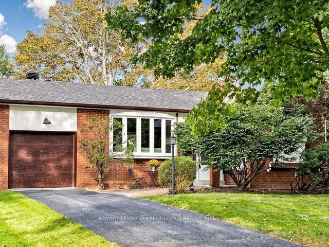 12 Sir Pellias Terrace Property Photo 2