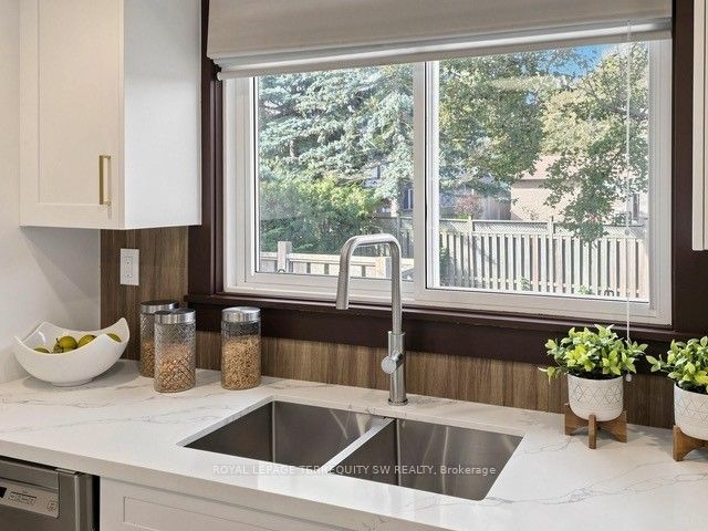 12 Sir Pellias Terrace Property Photo 12