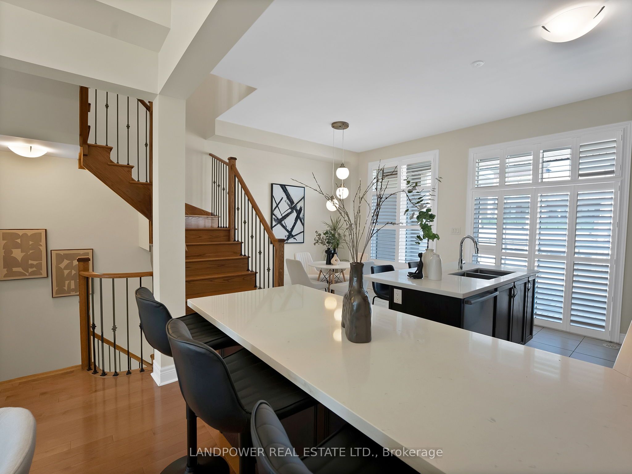 8 Aylin Crescent Property Photo 7