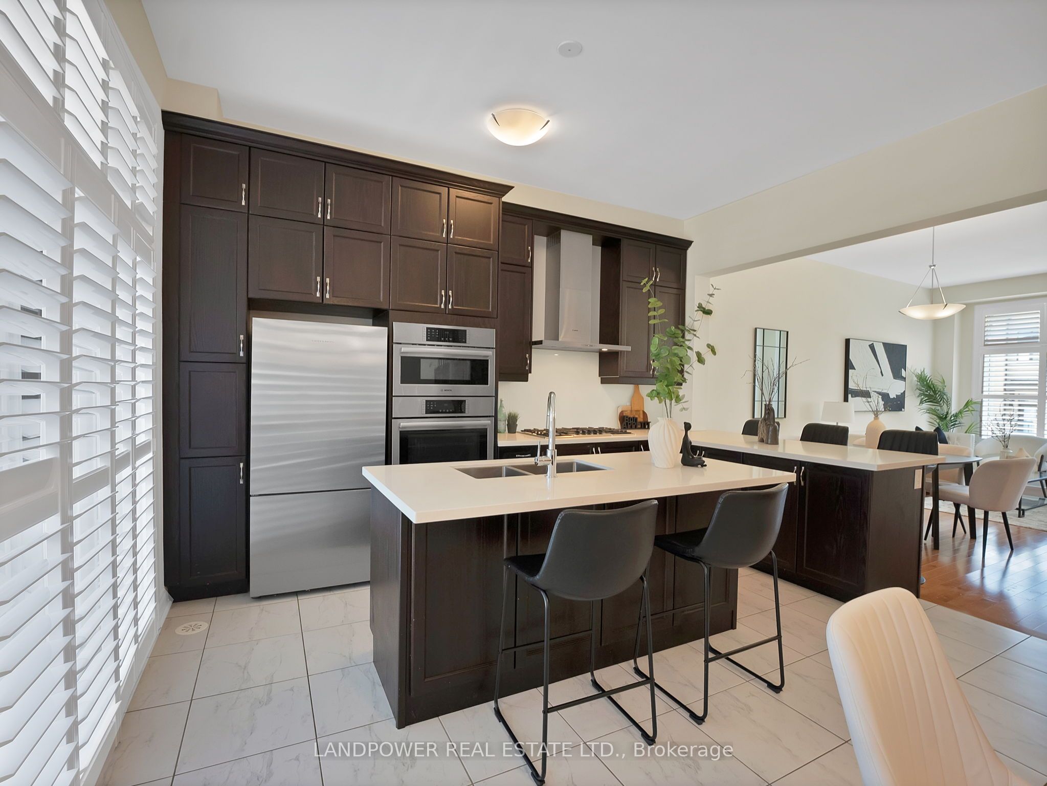8 Aylin Crescent Property Photo 12