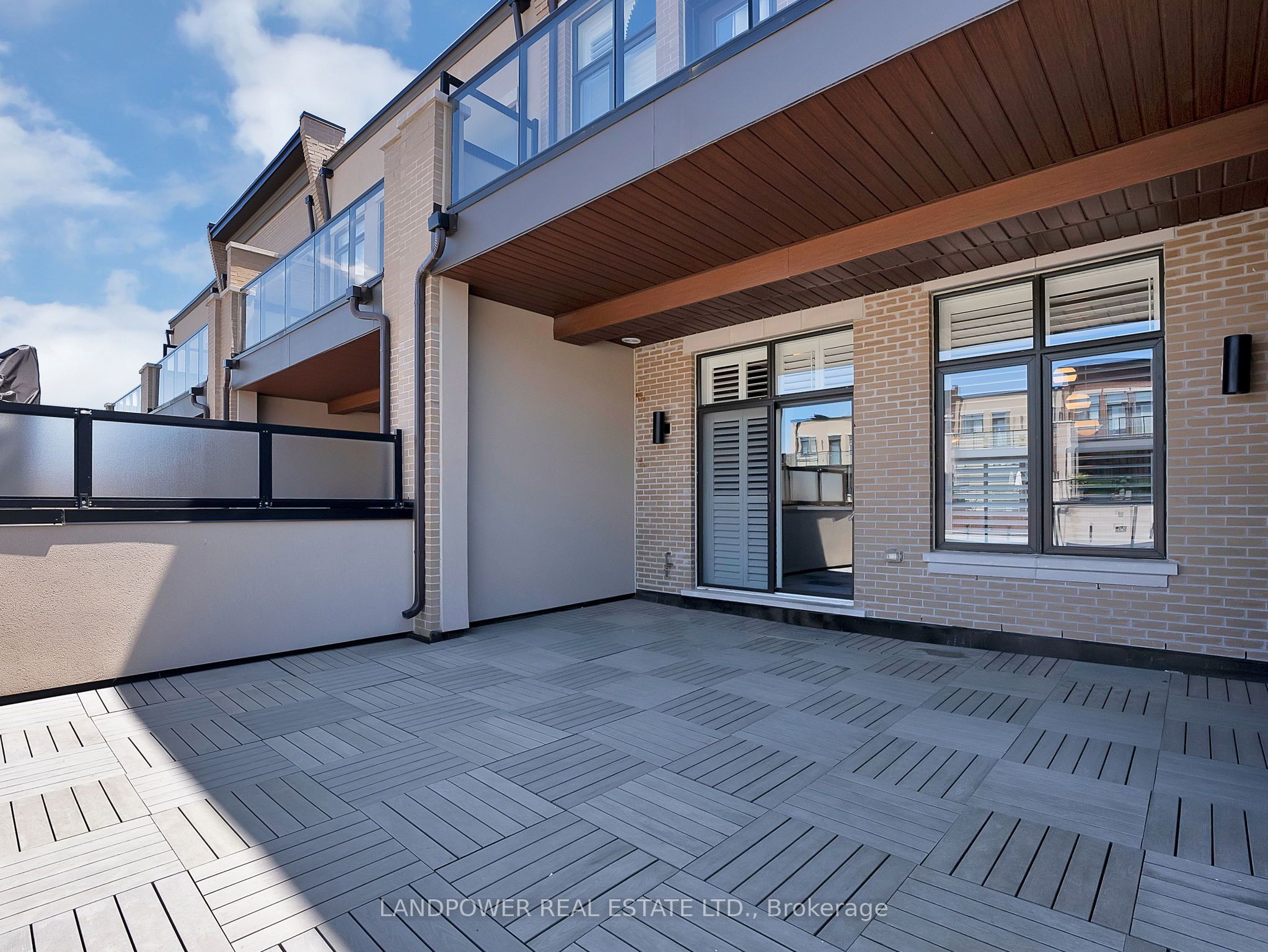 8 Aylin Crescent Property Photo 15