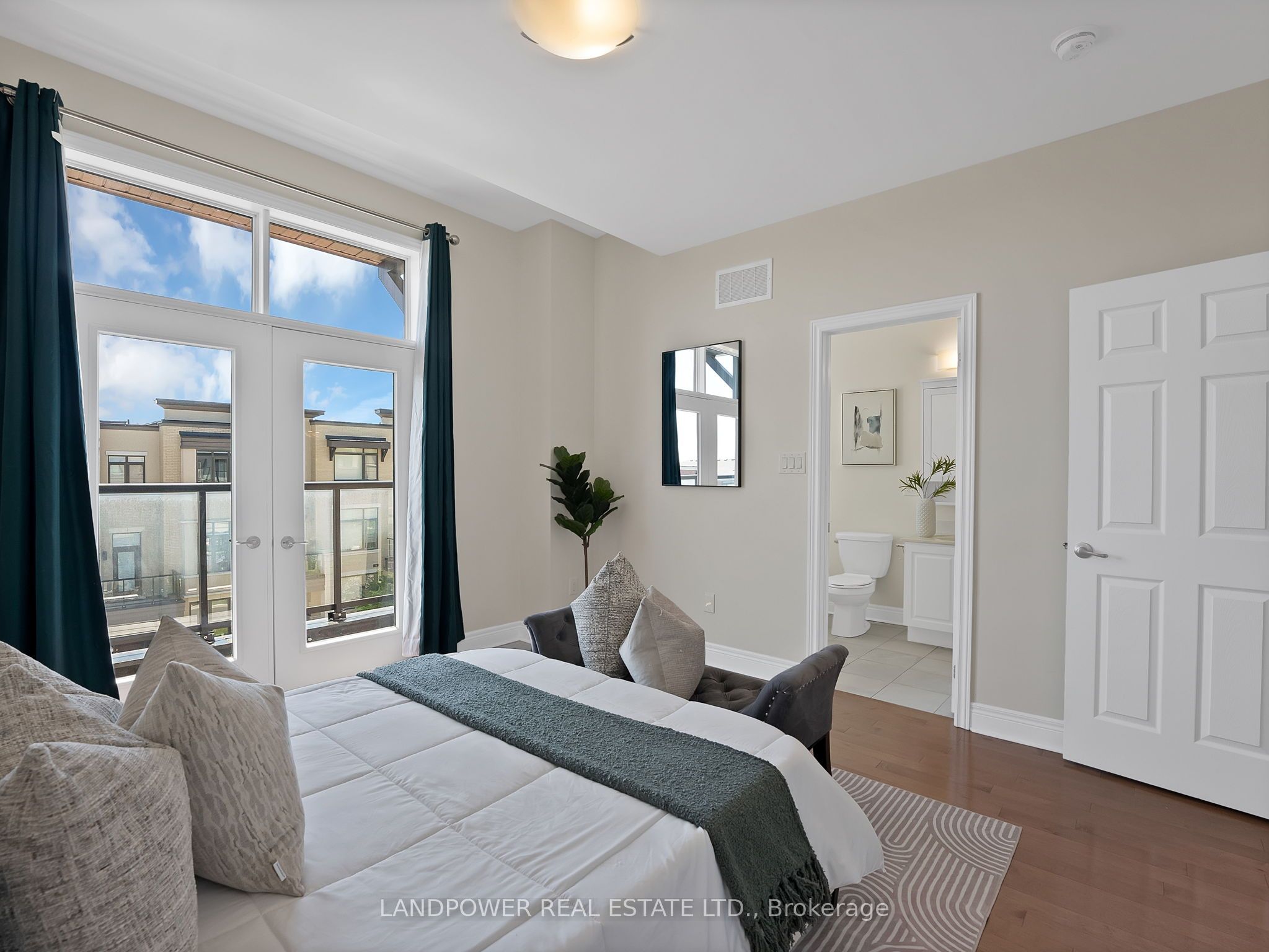 8 Aylin Crescent Property Photo 20