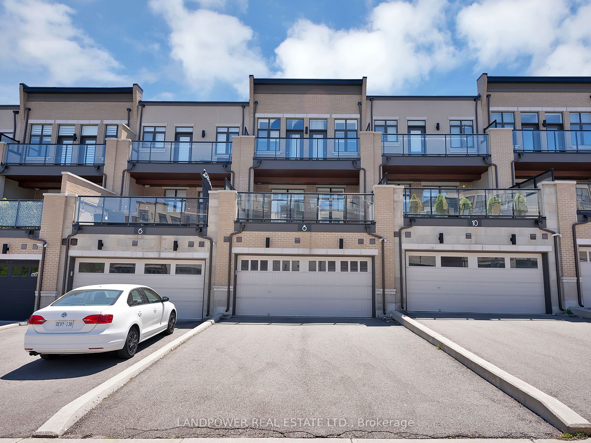 8 Aylin Crescent Property Photo 34