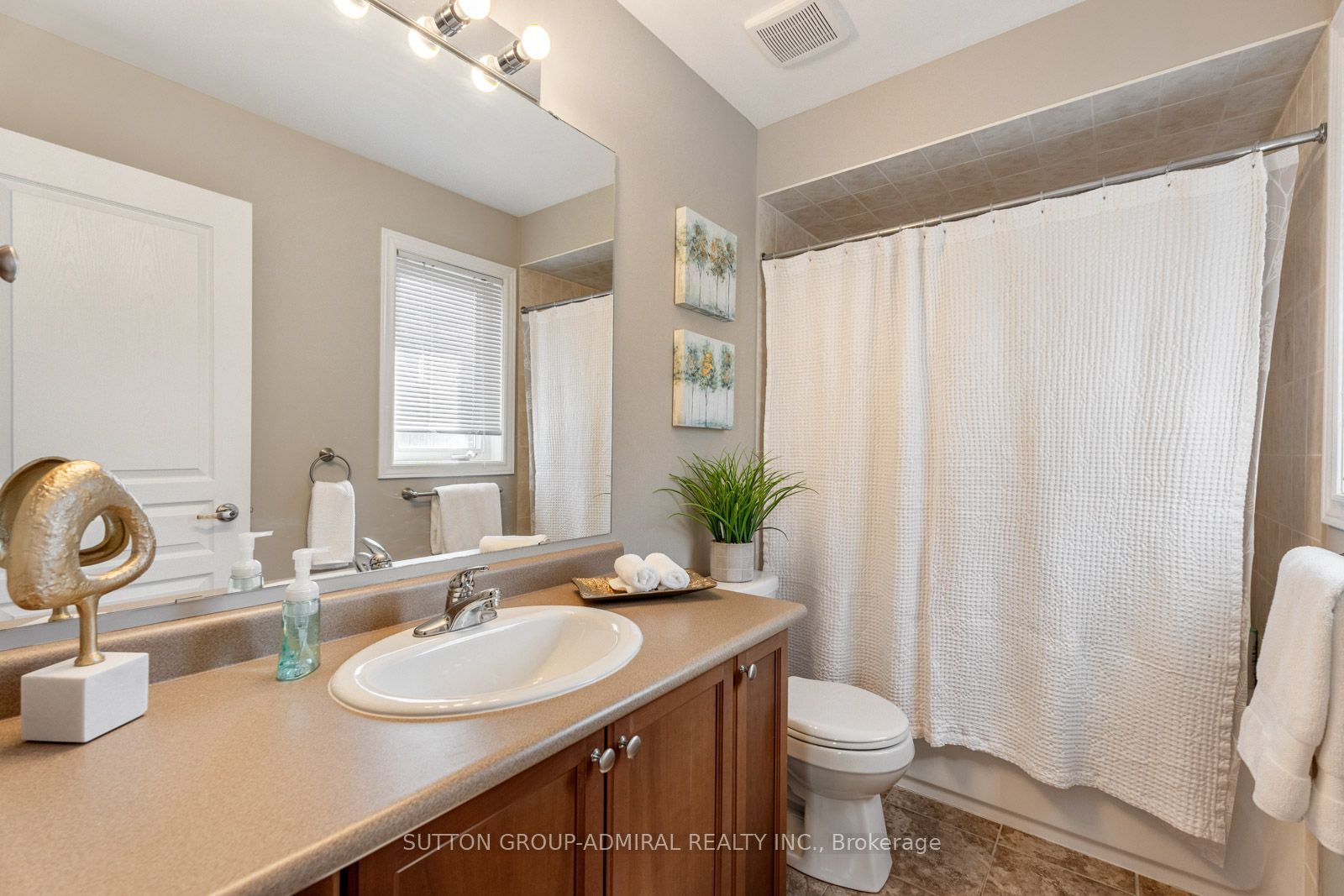 55 Maverick Crescent Property Photo 37