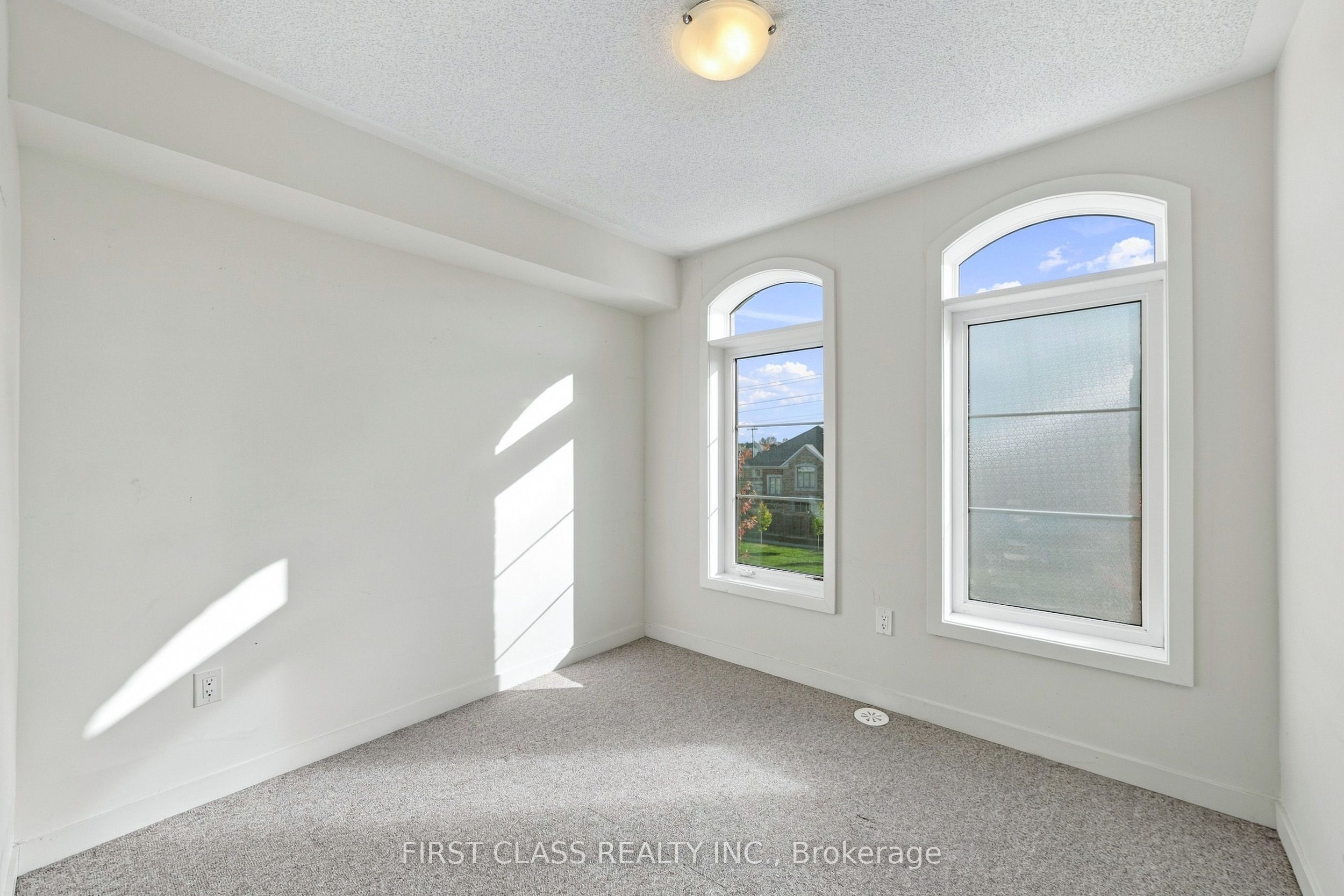 12584 Ninth Line Property Photo 22