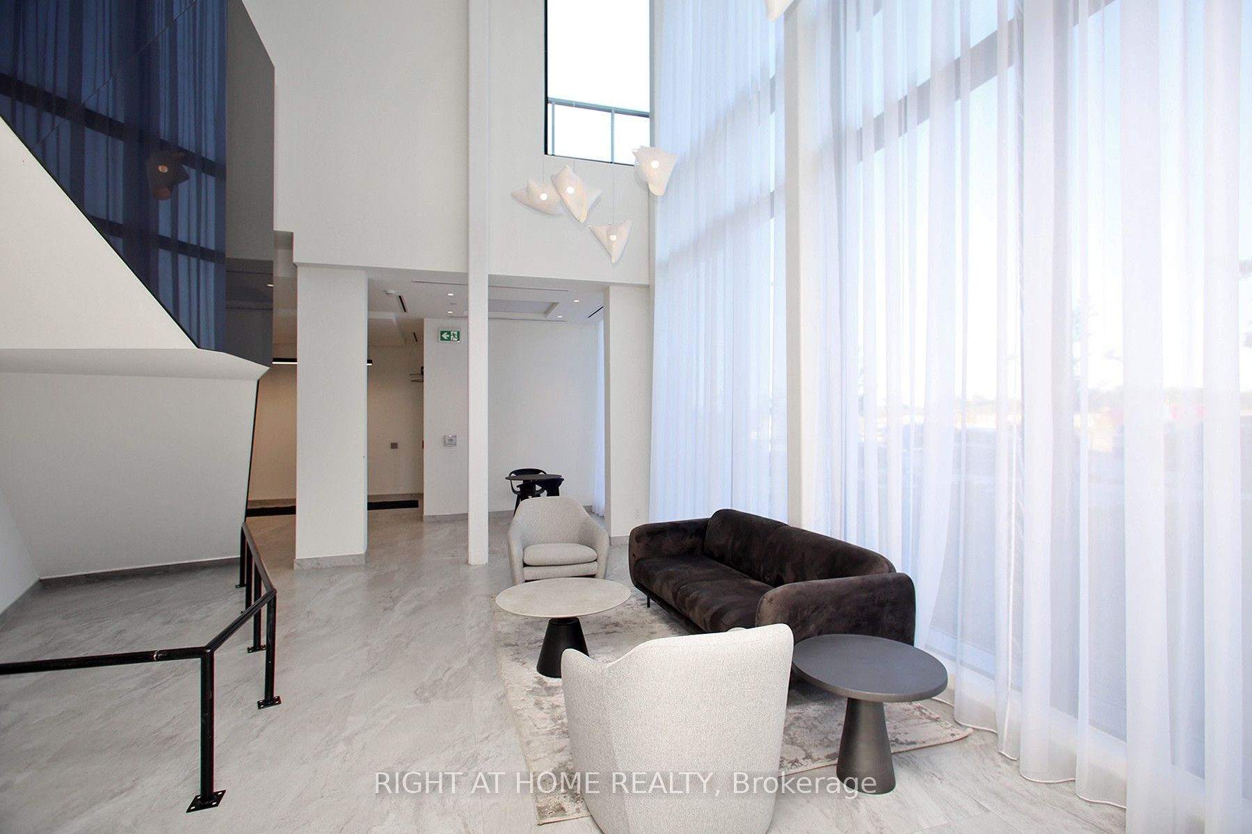 6 David Eyer Road 513 Property Photo 2