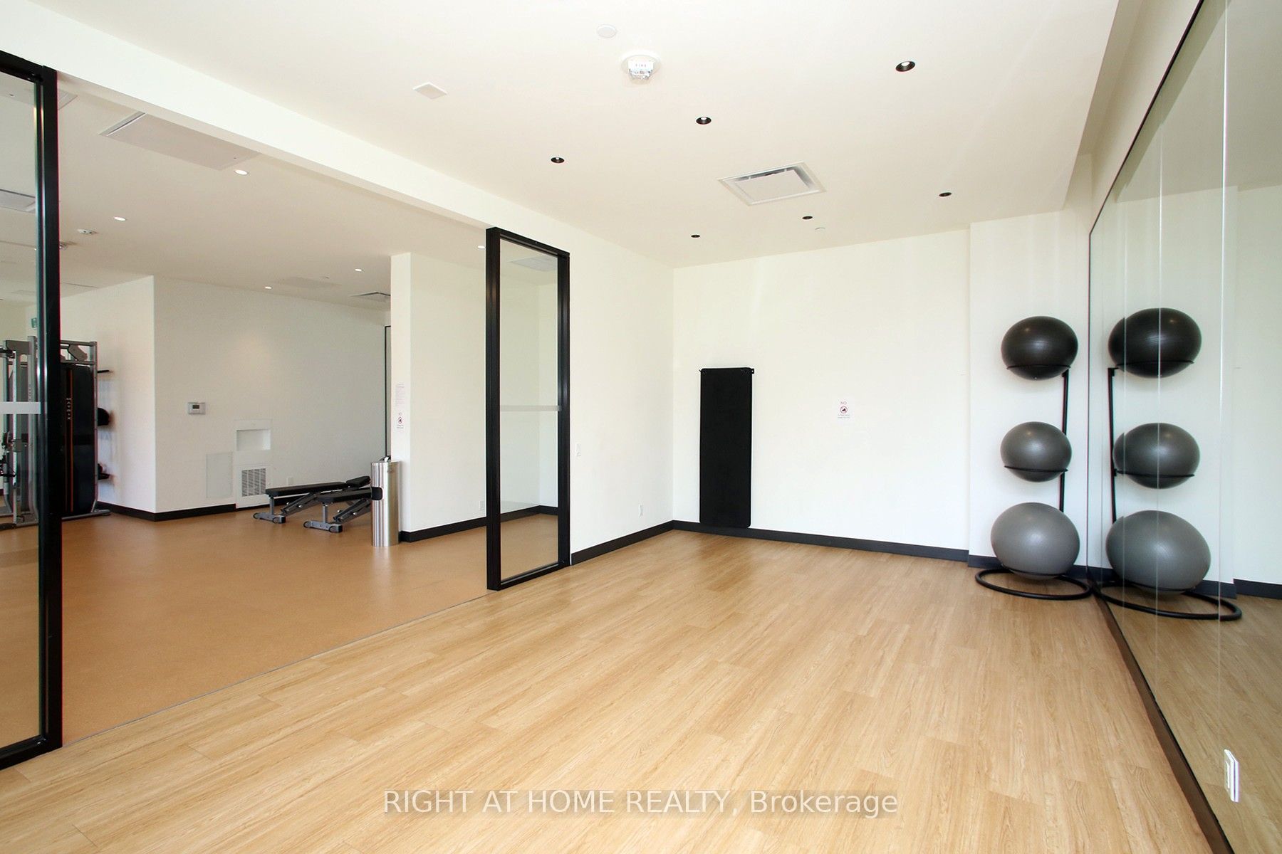 6 David Eyer Road 513 Property Photo 4