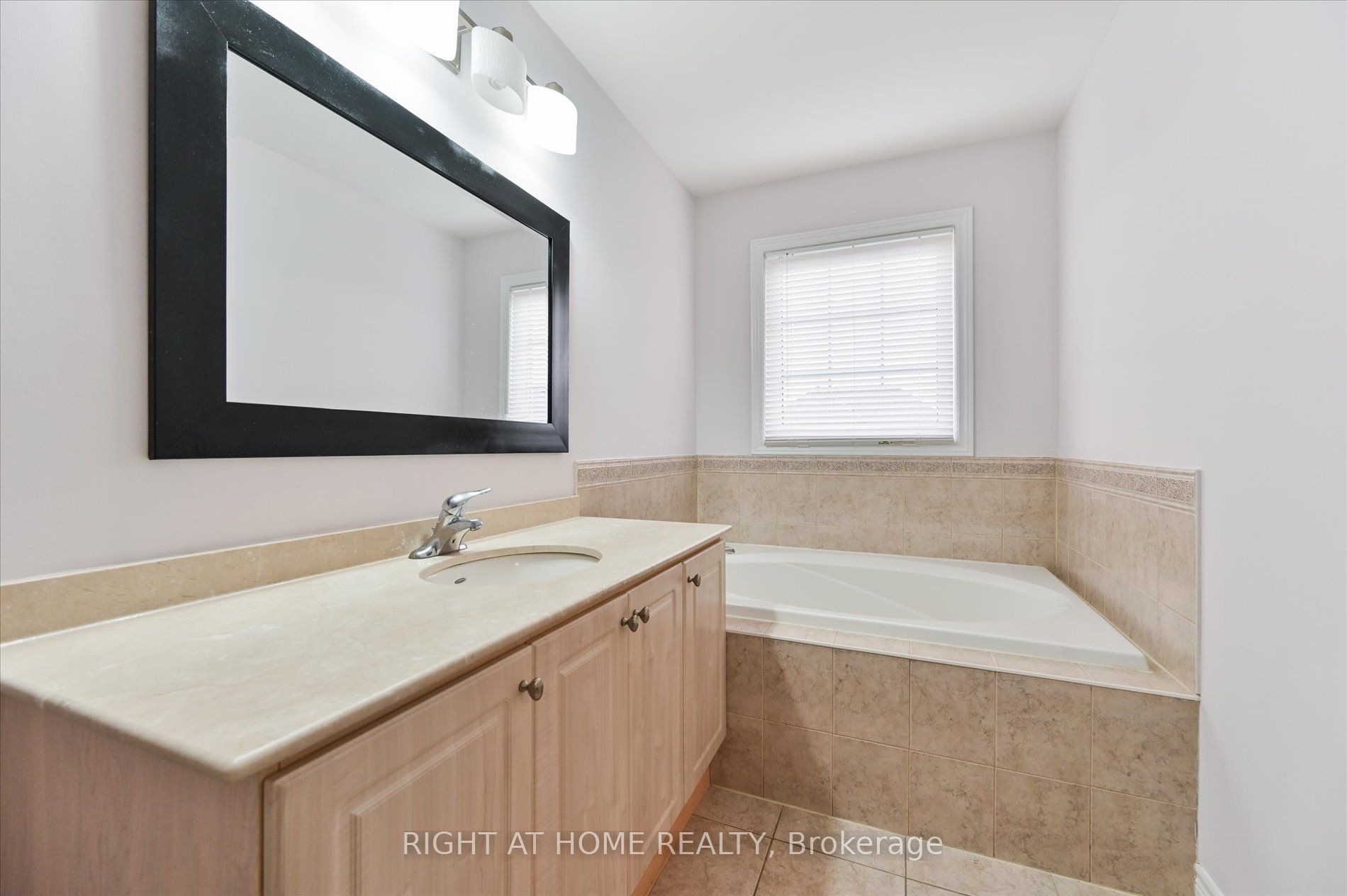 10490 Victoria Square Boulevard Property Photo 16