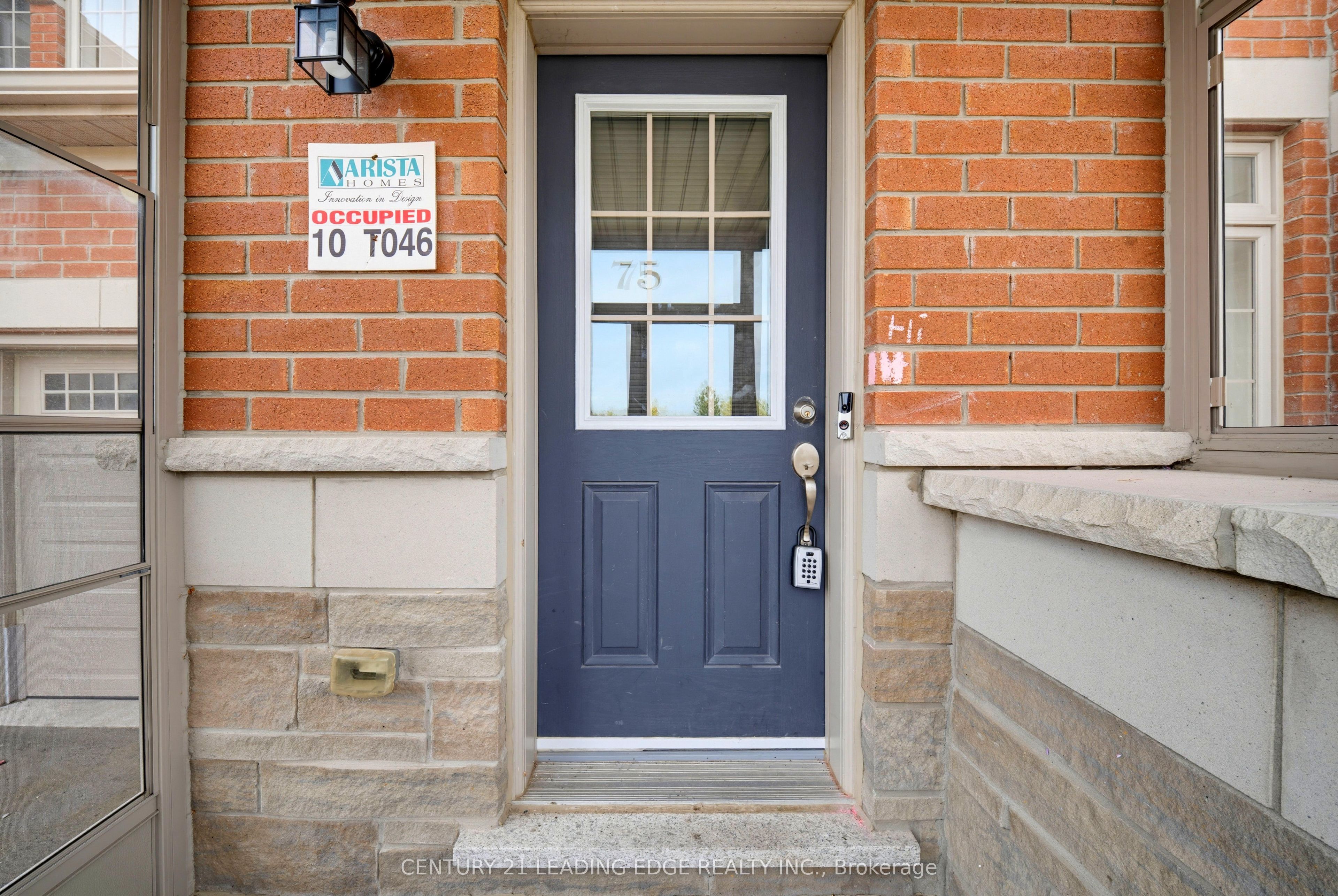 75 Decast Crescent Property Photo 3