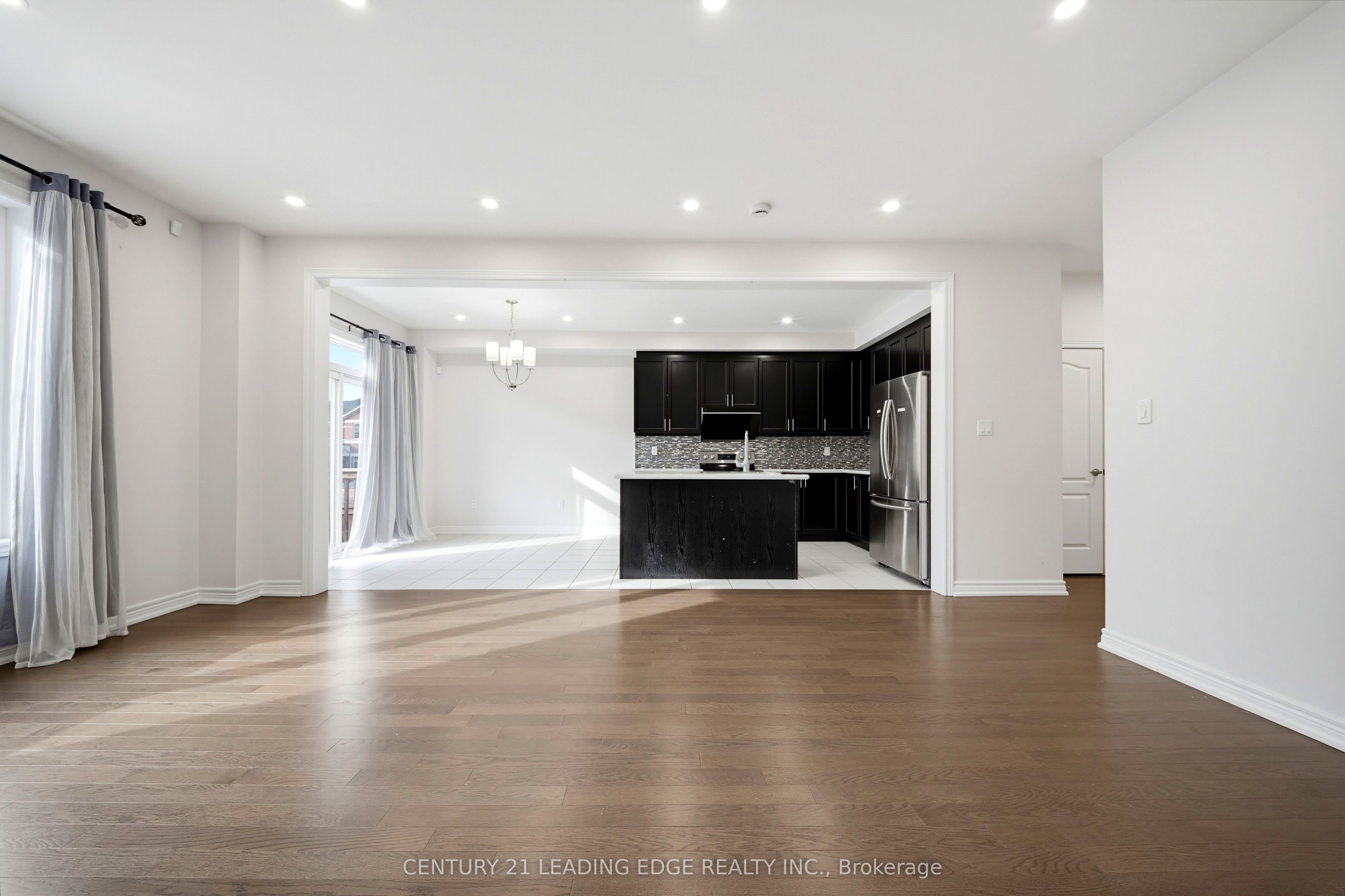 75 Decast Crescent Property Photo 15