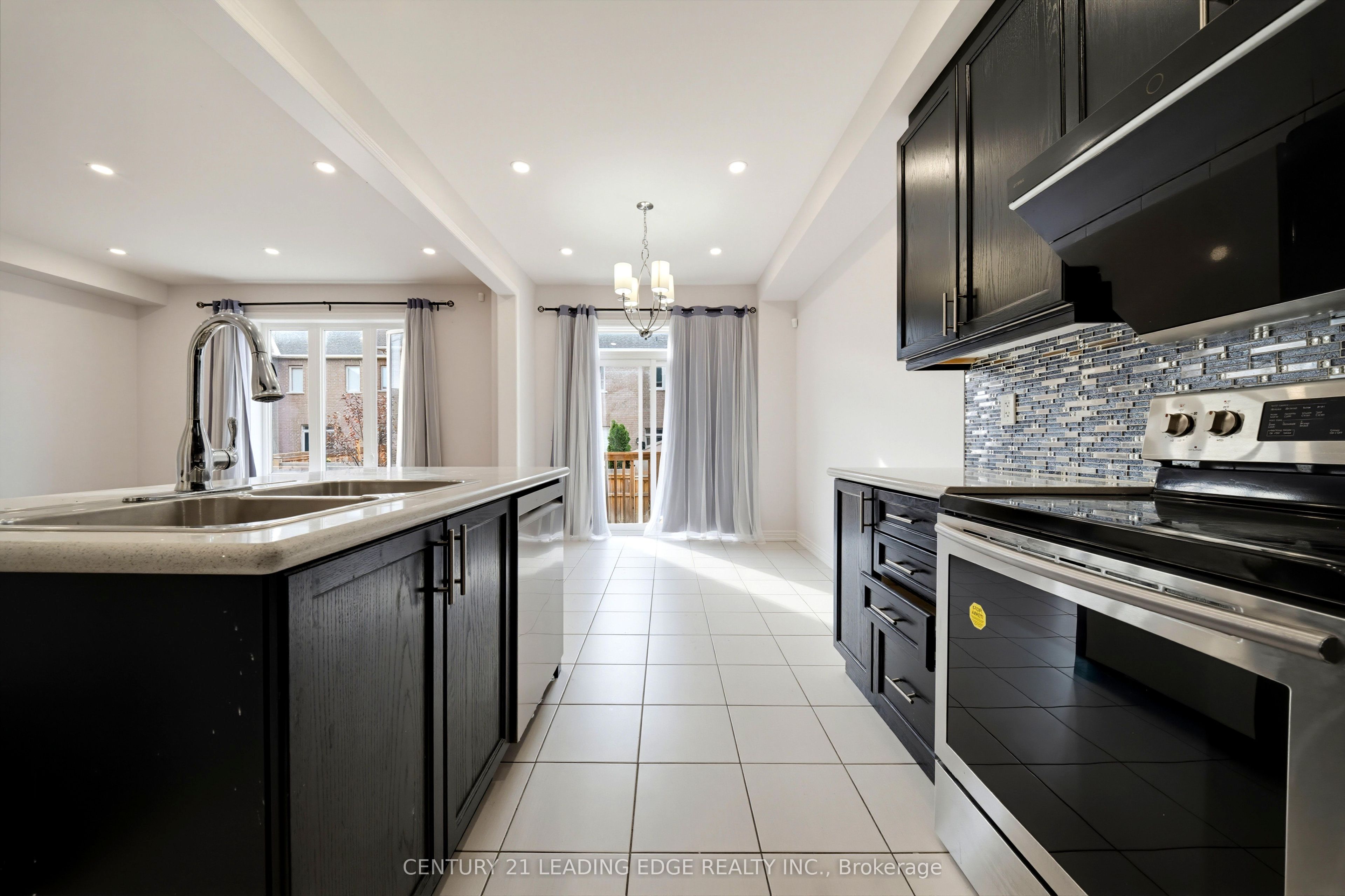 75 Decast Crescent Property Photo 18