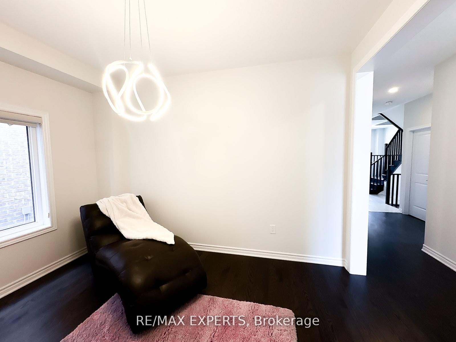 1426 Farrow Crescent Property Photo 17