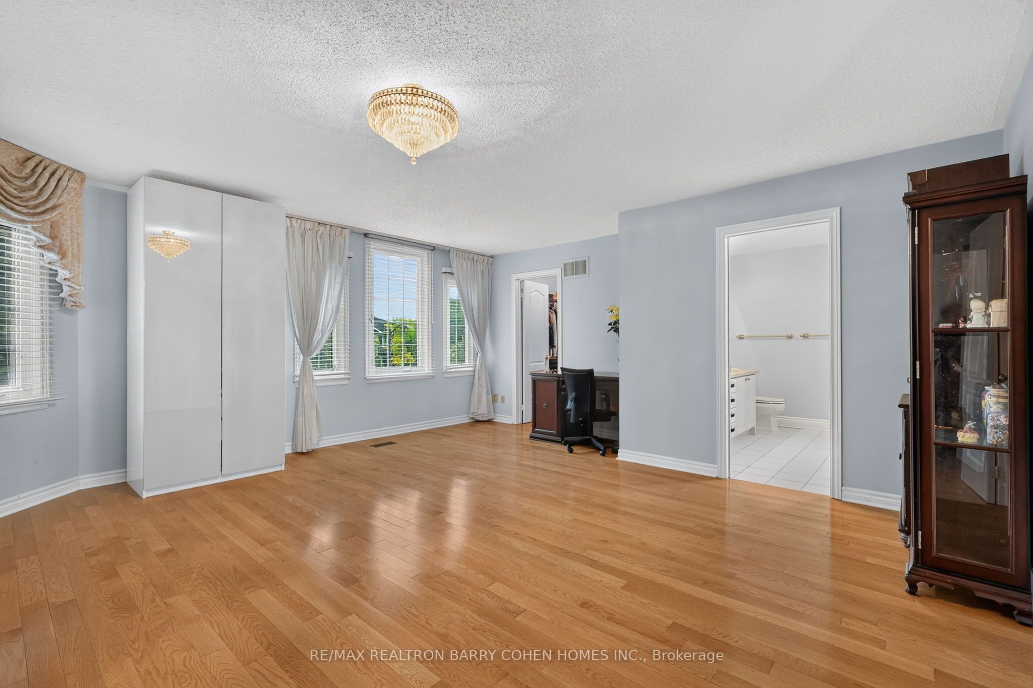 50 Oakhurst Drive Property Photo 11