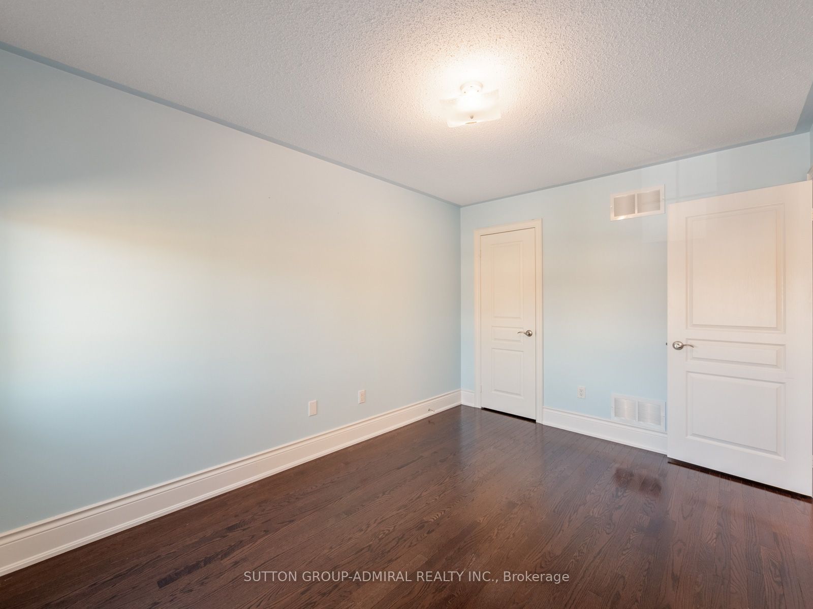 38 Orion Avenue Property Photo 32
