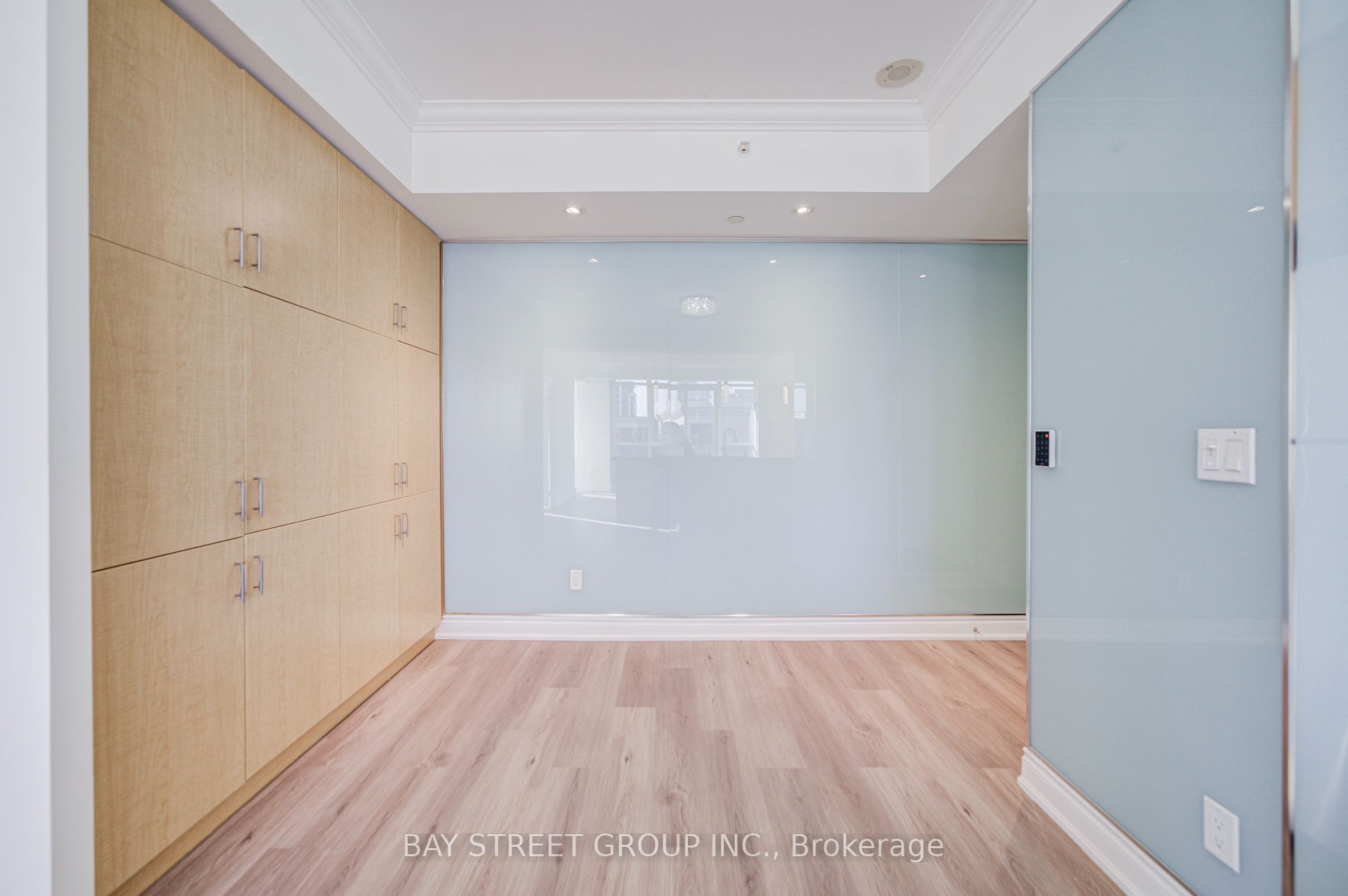 89 South Town Centre Boulevard 1102 Property Photo 14