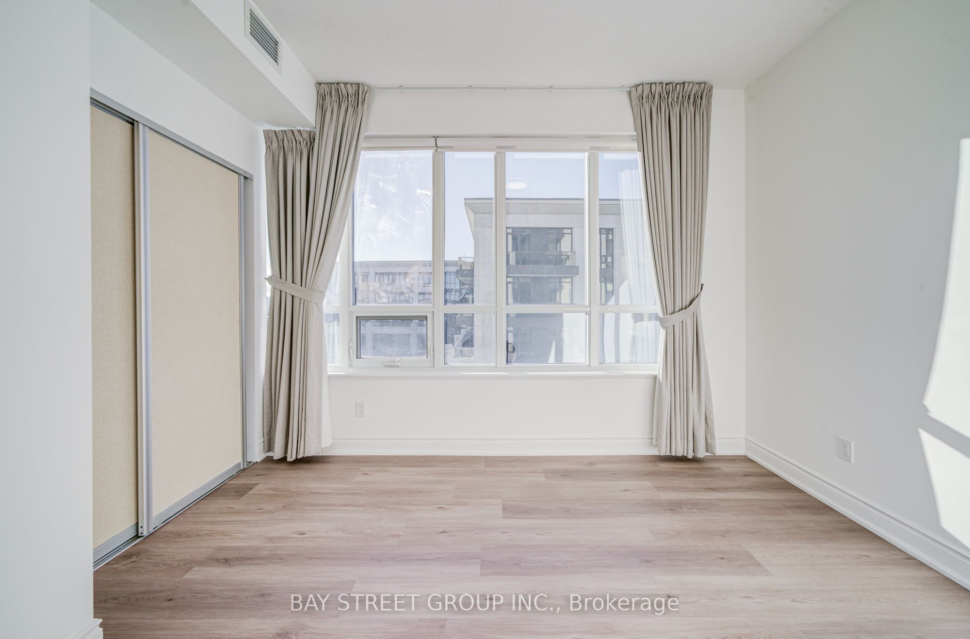 89 South Town Centre Boulevard 1102 Property Photo 33