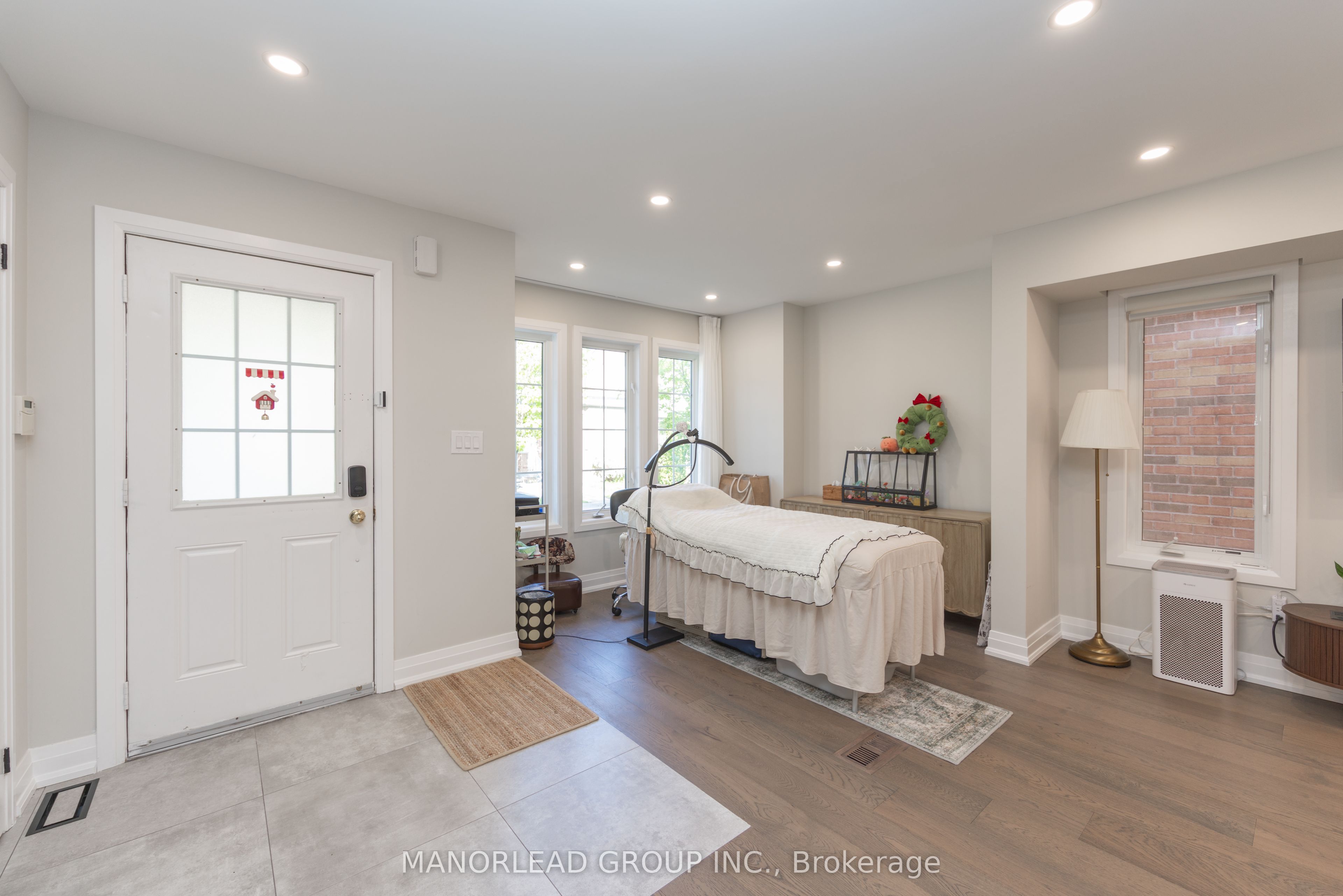 8 Rock Garden Street Property Photo 6