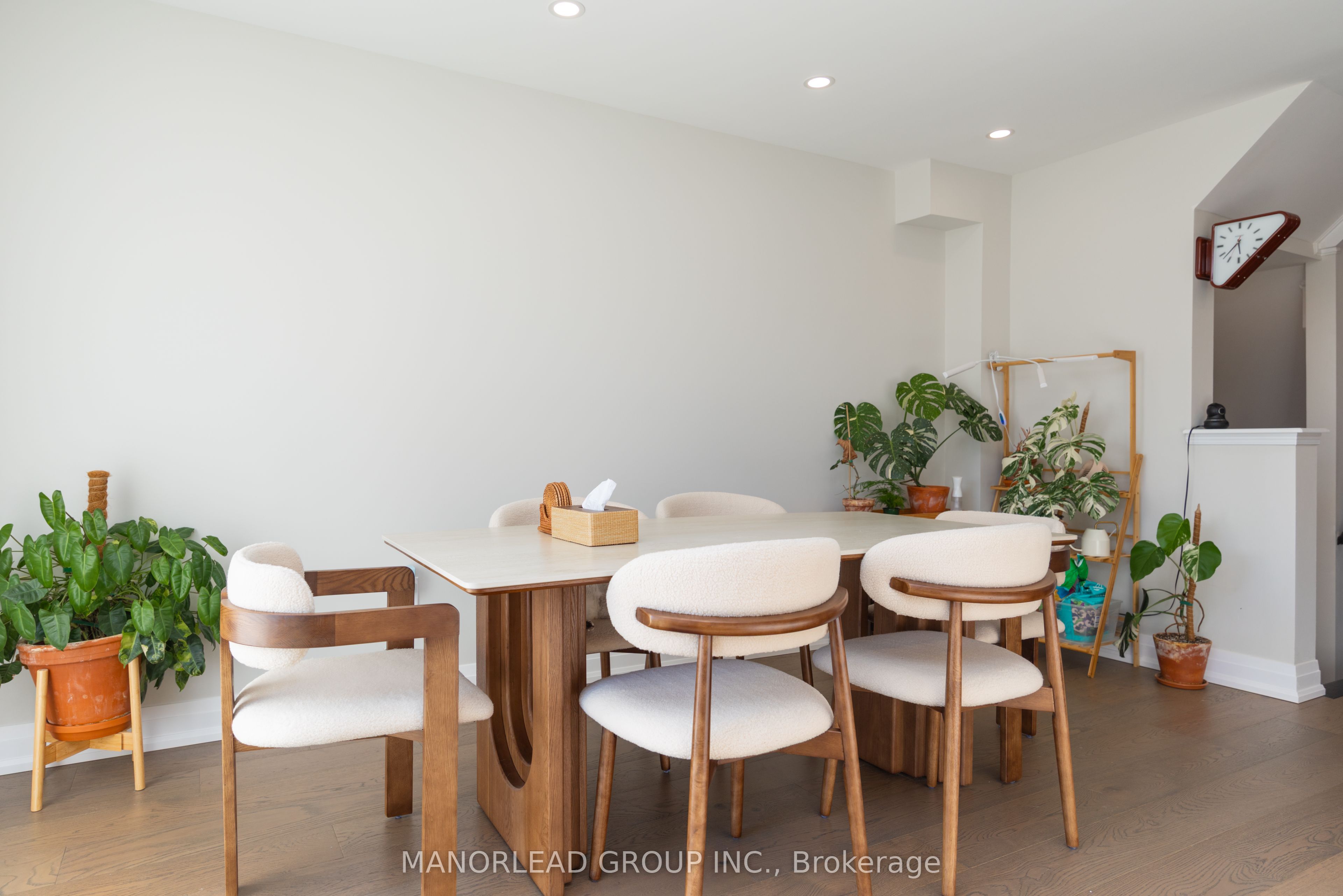 8 Rock Garden Street Property Photo 9