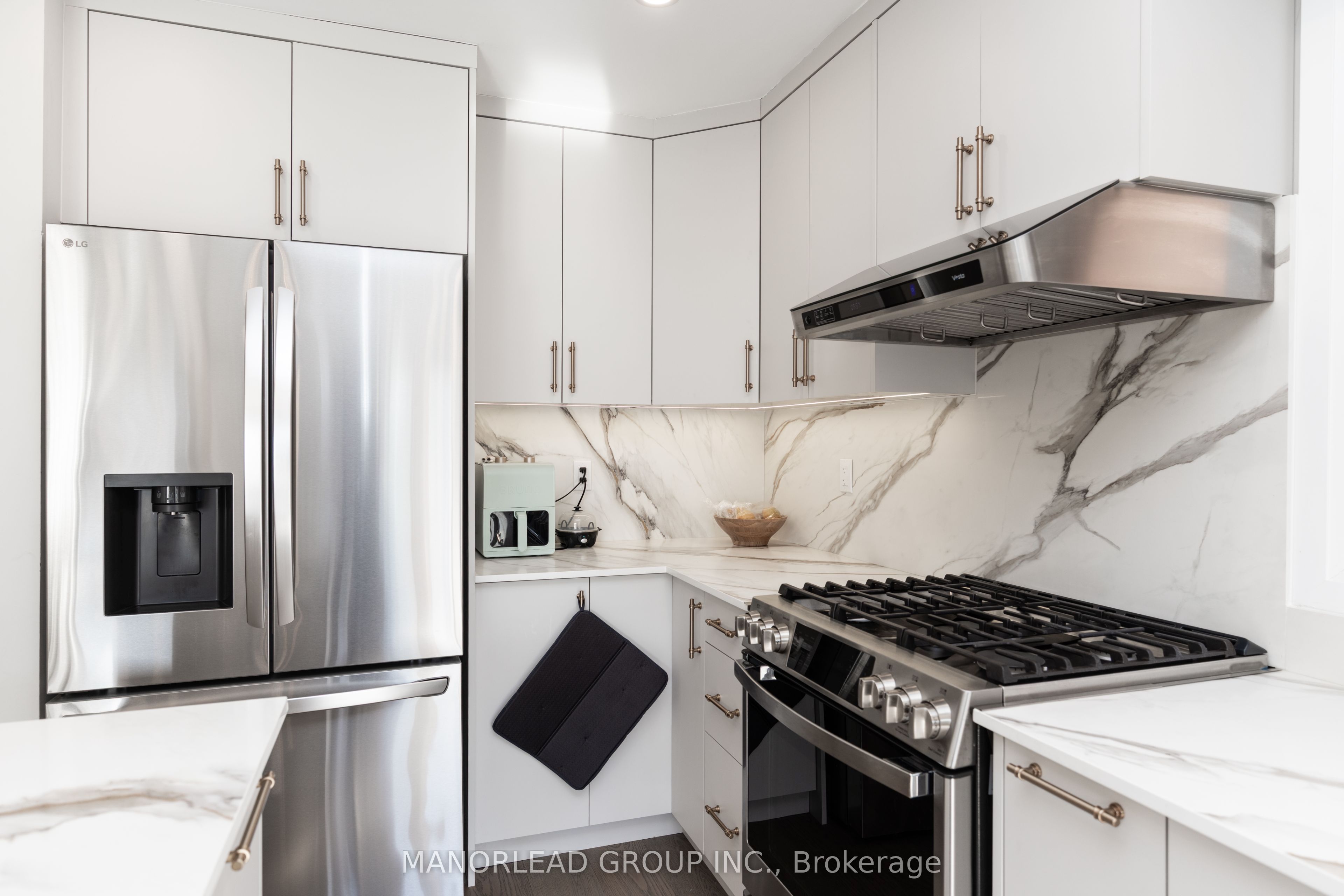 8 Rock Garden Street Property Photo 20