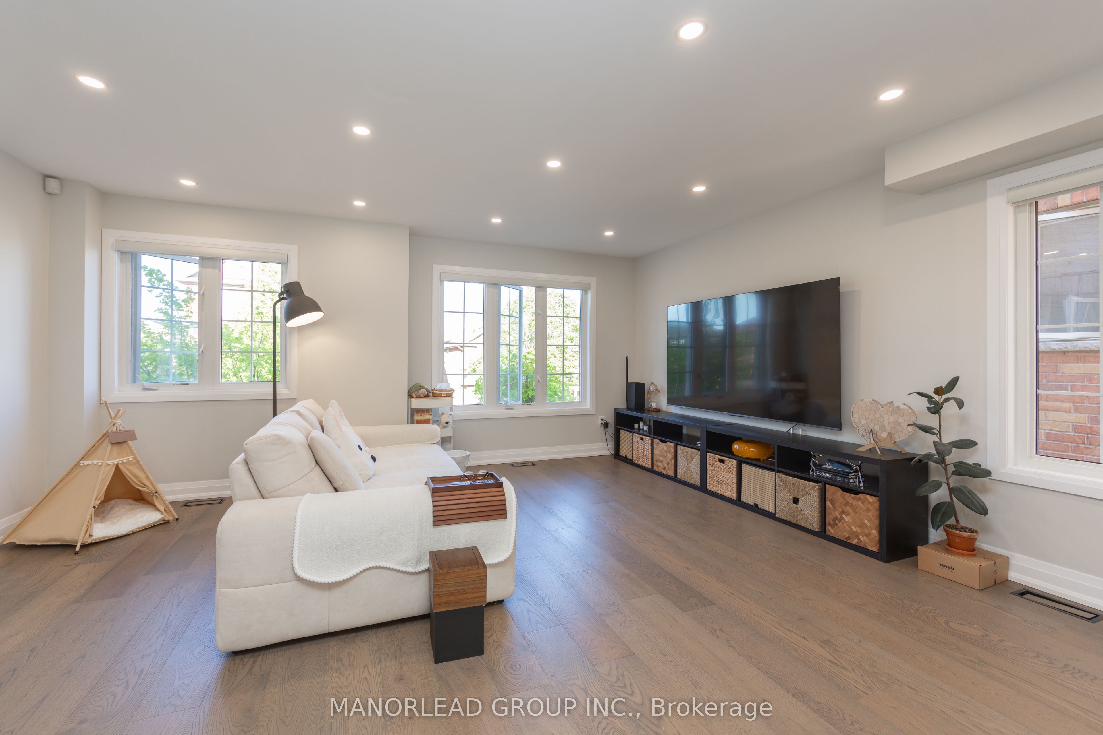 8 Rock Garden Street Property Photo 24