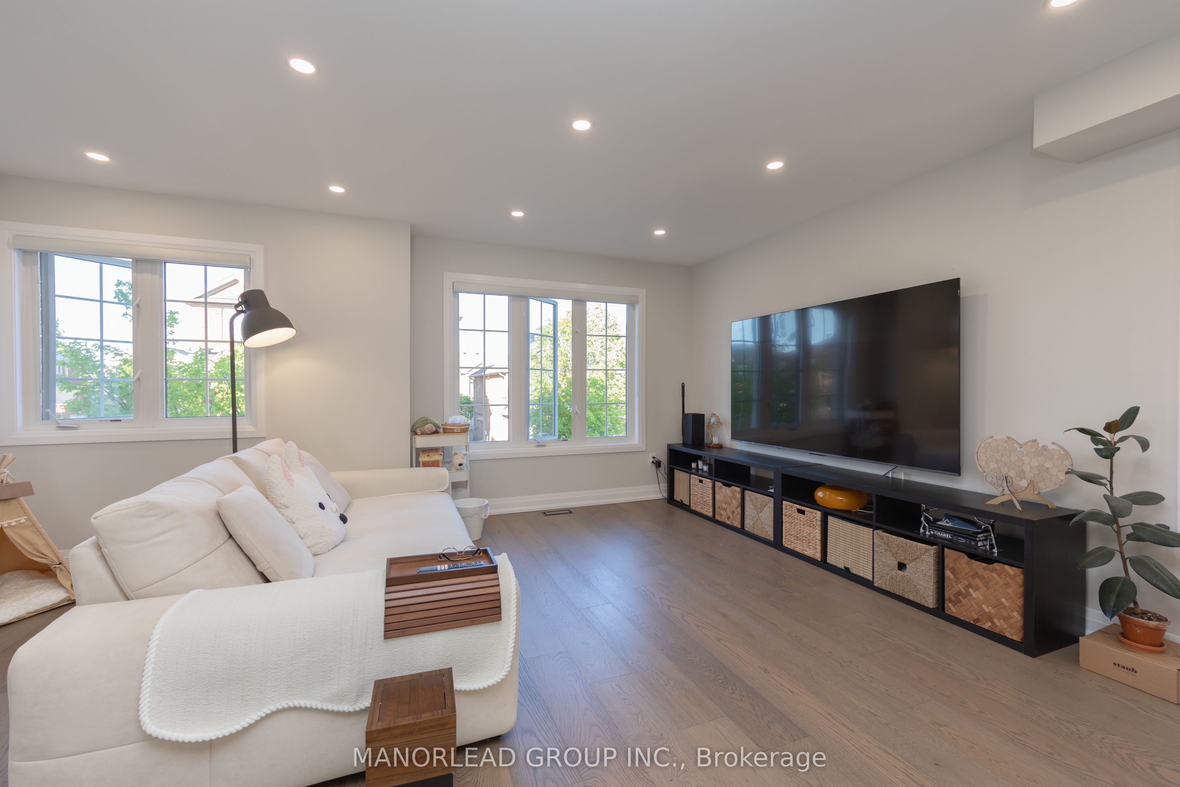 8 Rock Garden Street Property Photo 31