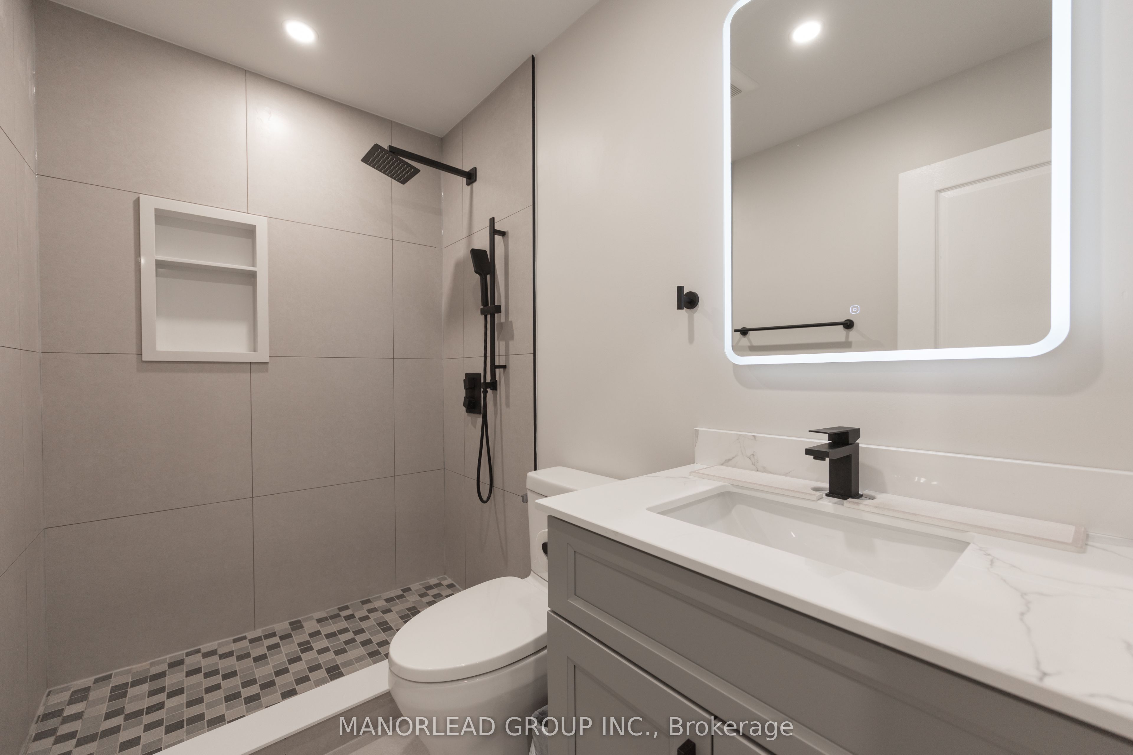 8 Rock Garden Street Property Photo 32