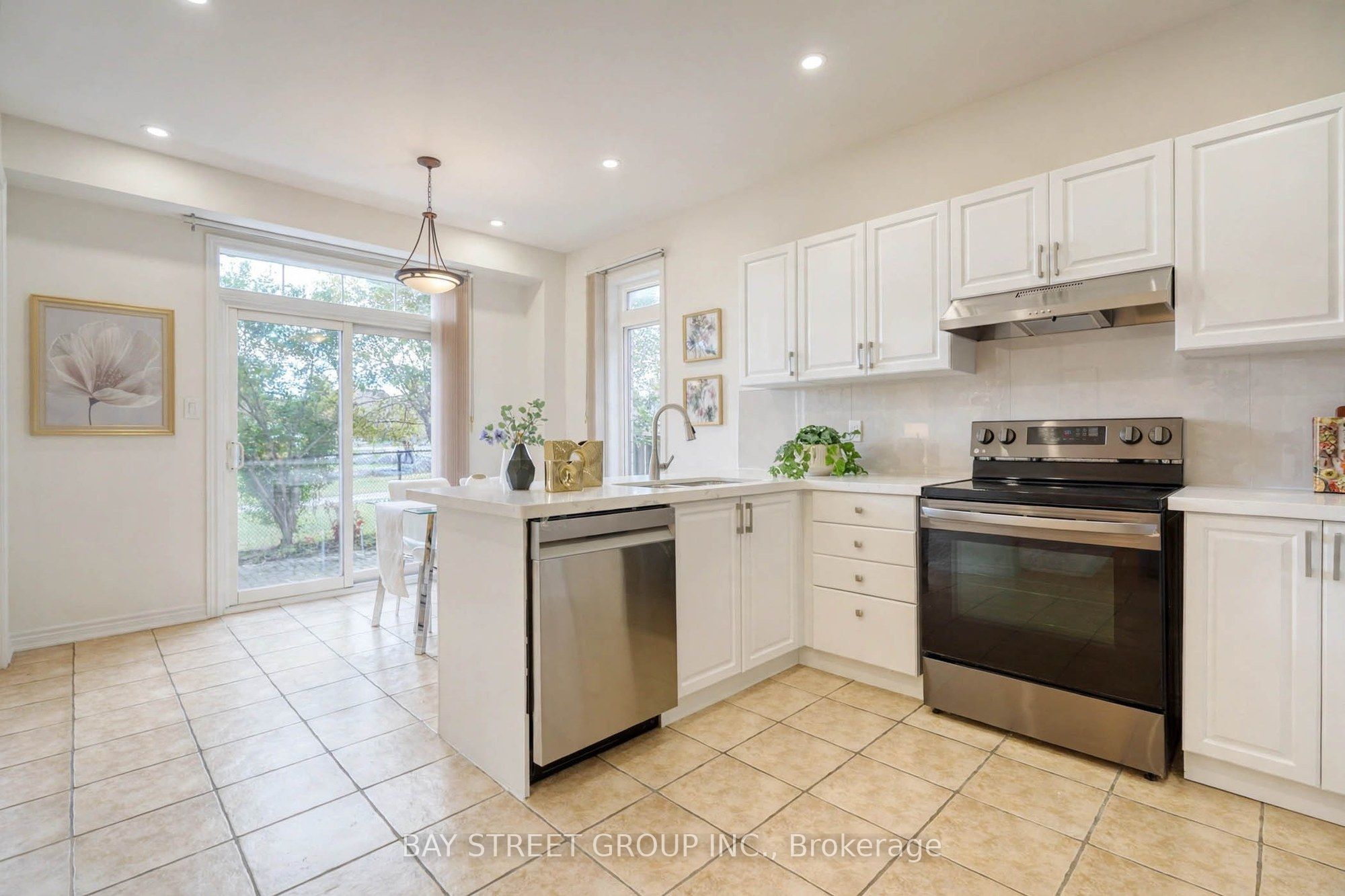 15 Fraserwood Road Property Photo 16