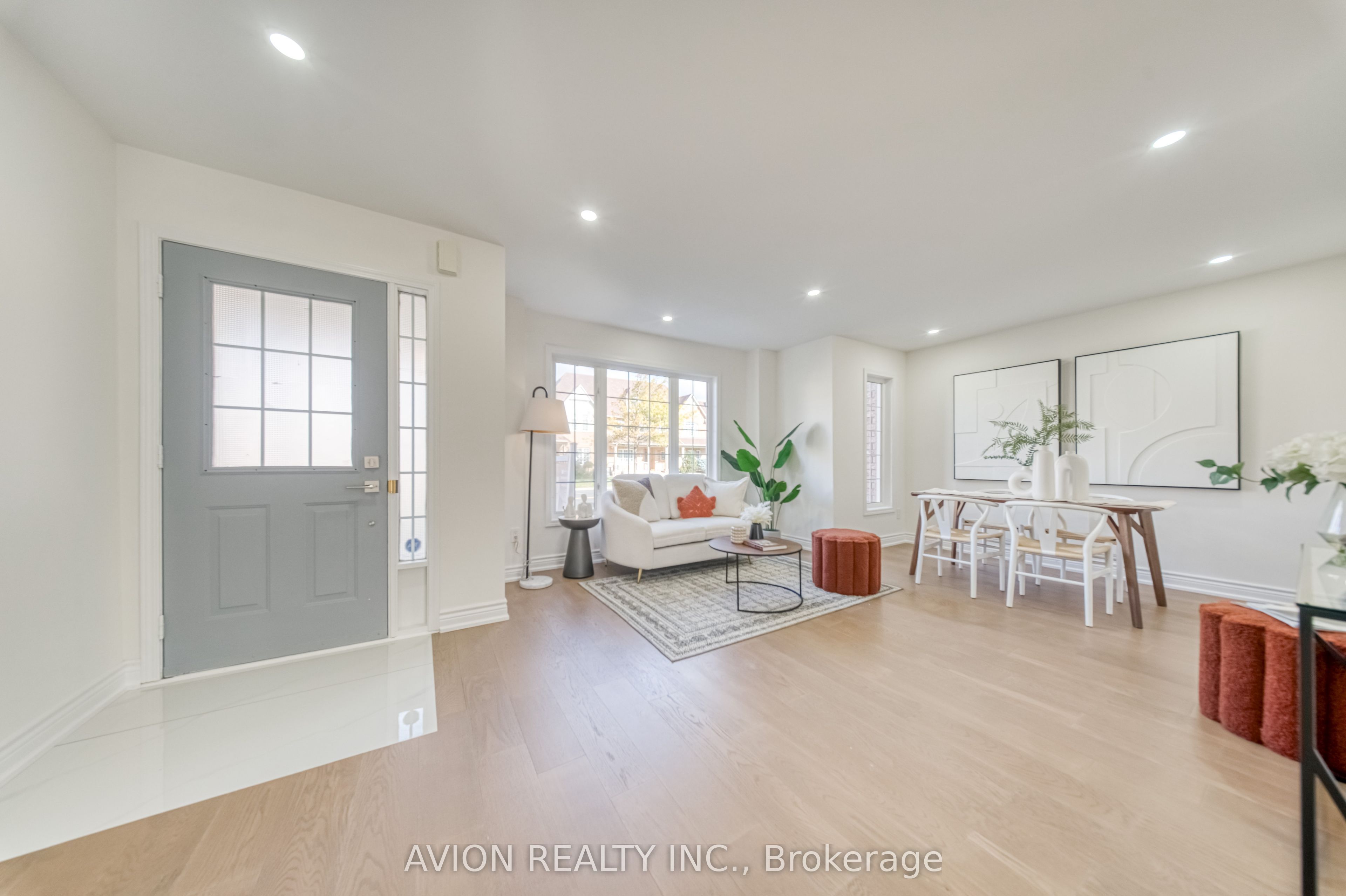 741 Bur Oak Avenue Property Photo 1
