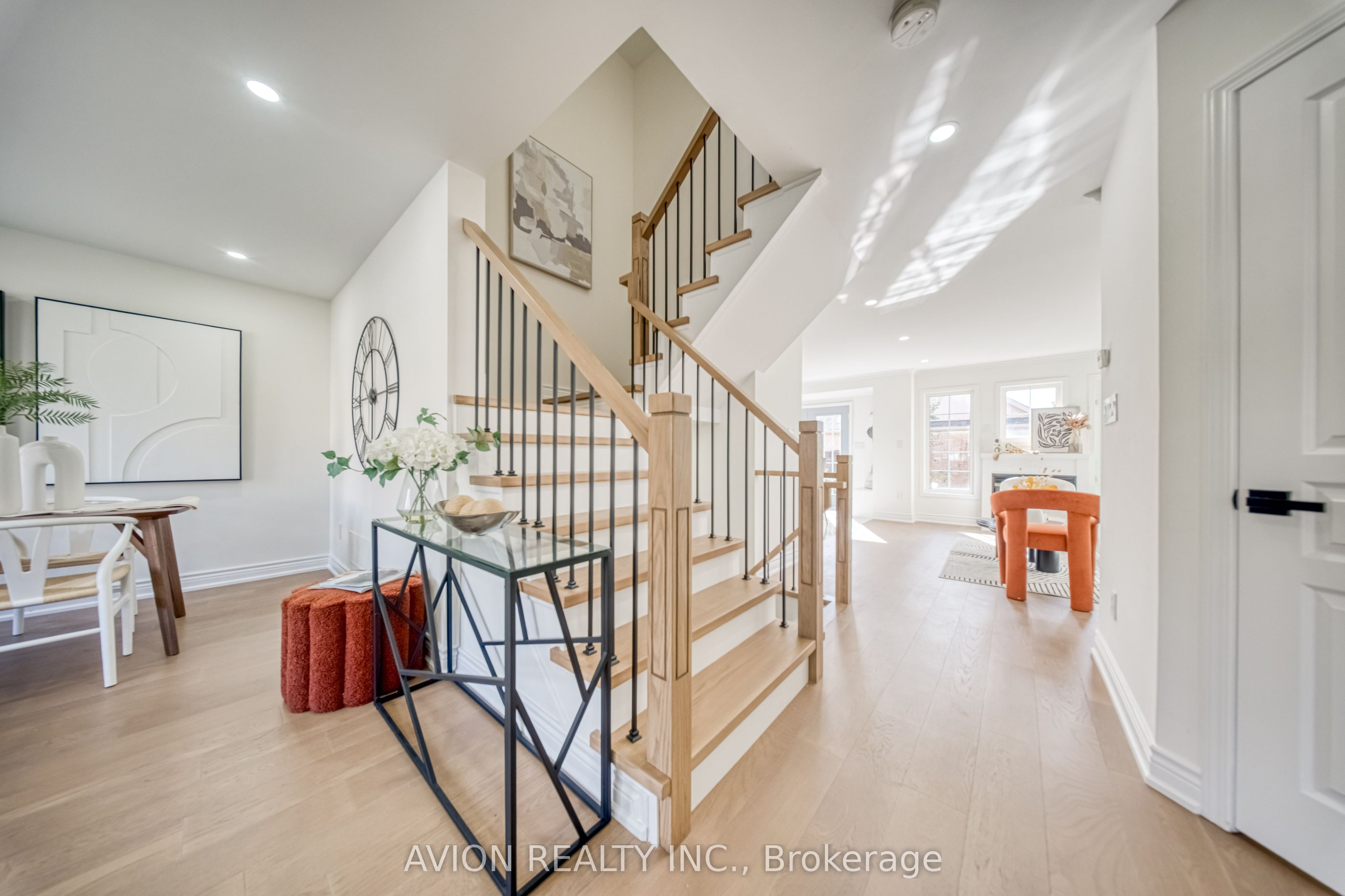 741 Bur Oak Avenue Property Photo 11