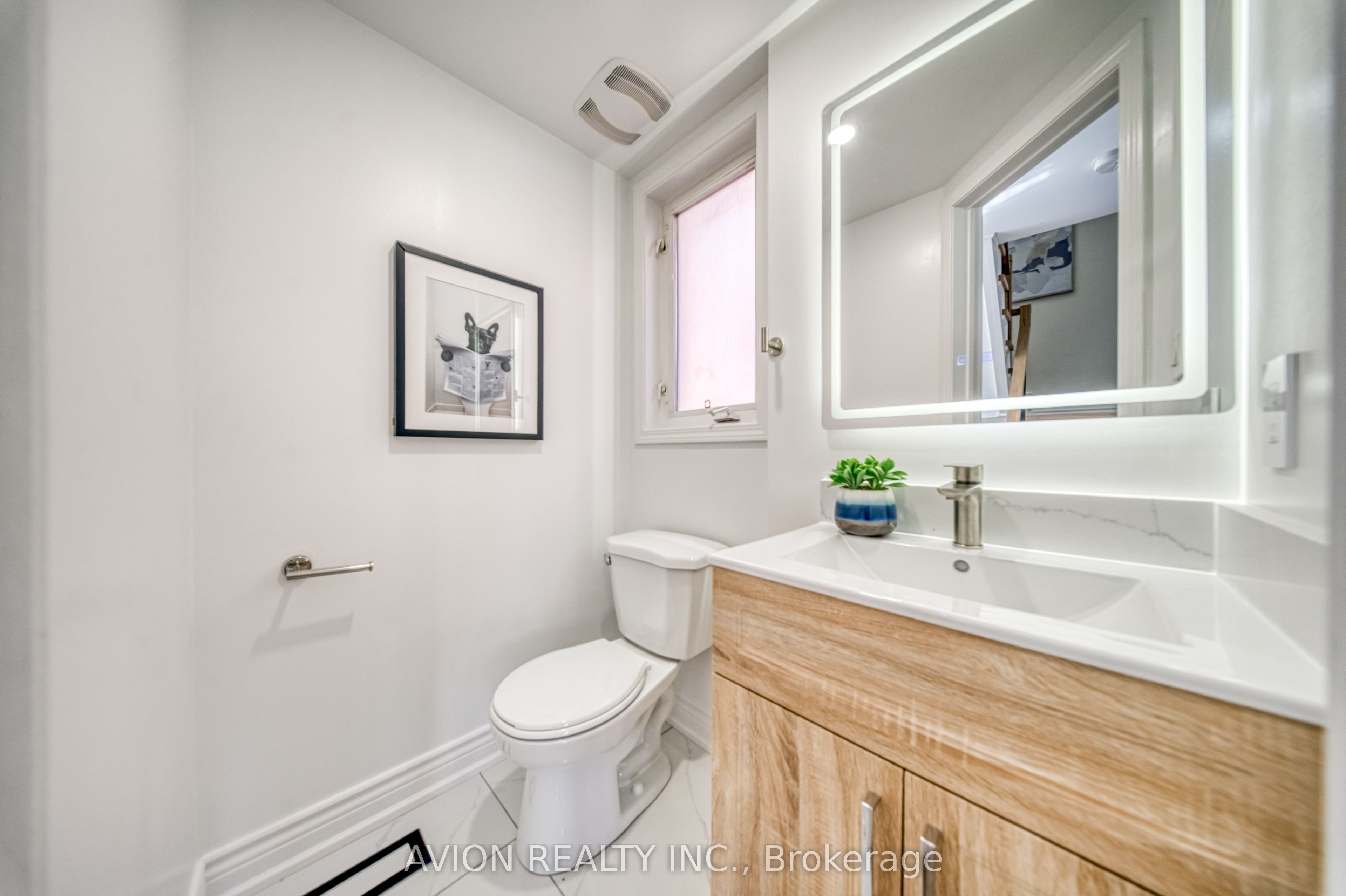 741 Bur Oak Avenue Property Photo 23