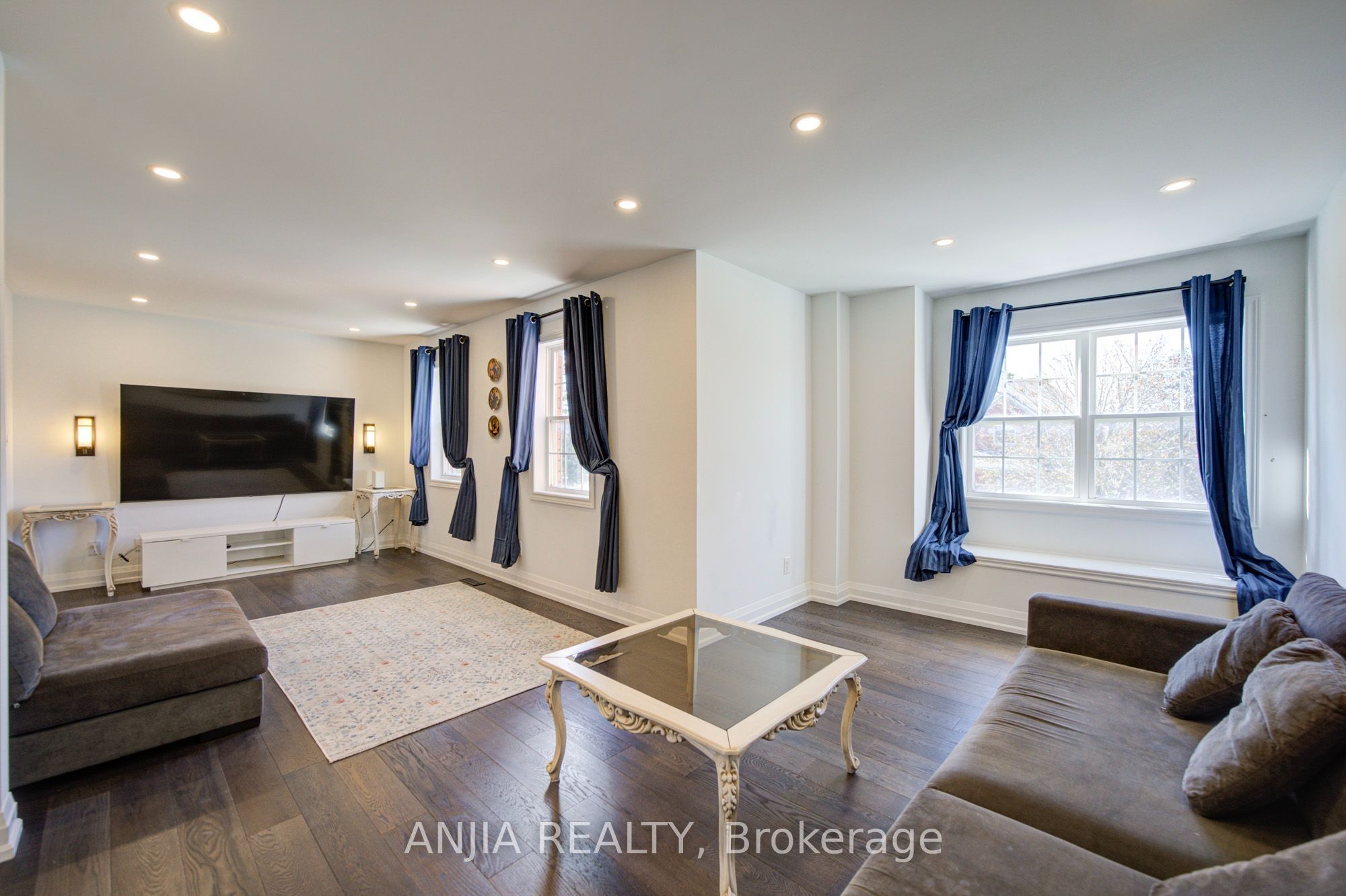 7 Hawtin Lane Property Photo 15