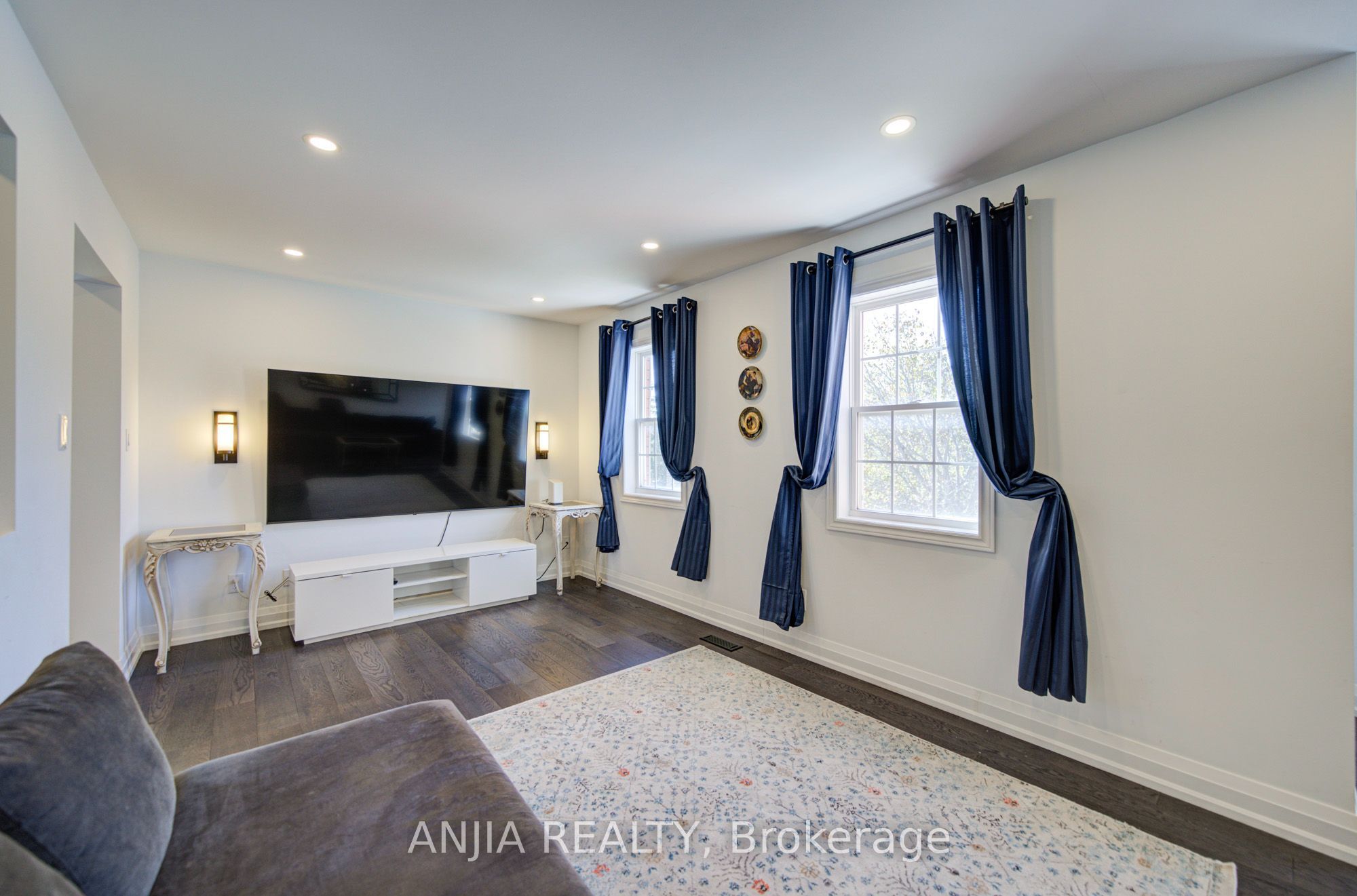 7 Hawtin Lane Property Photo 16