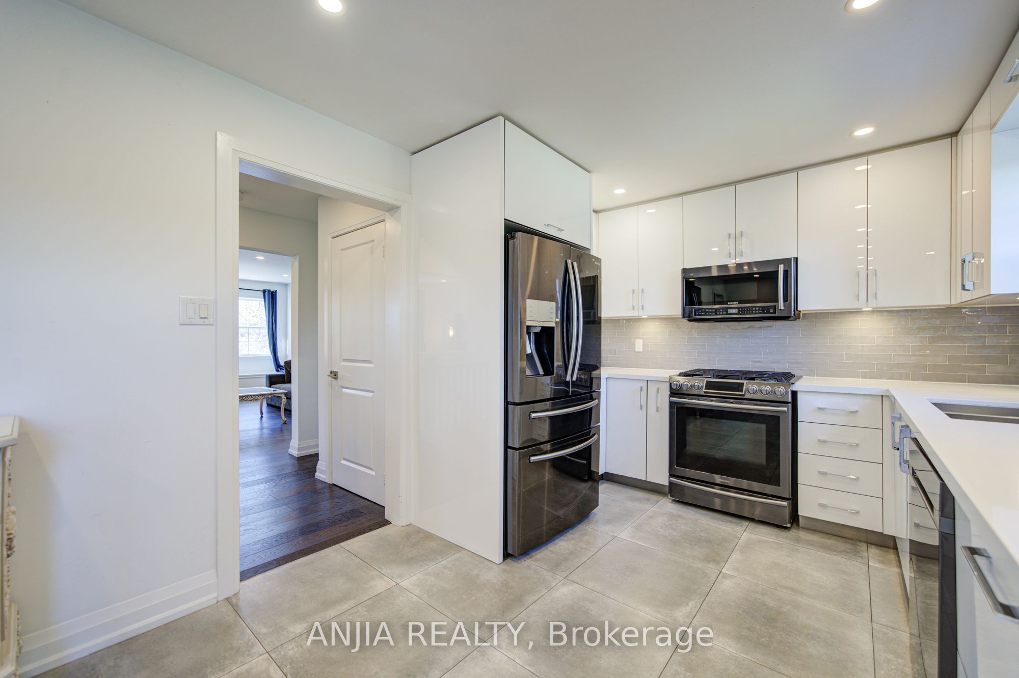 7 Hawtin Lane Property Photo 20
