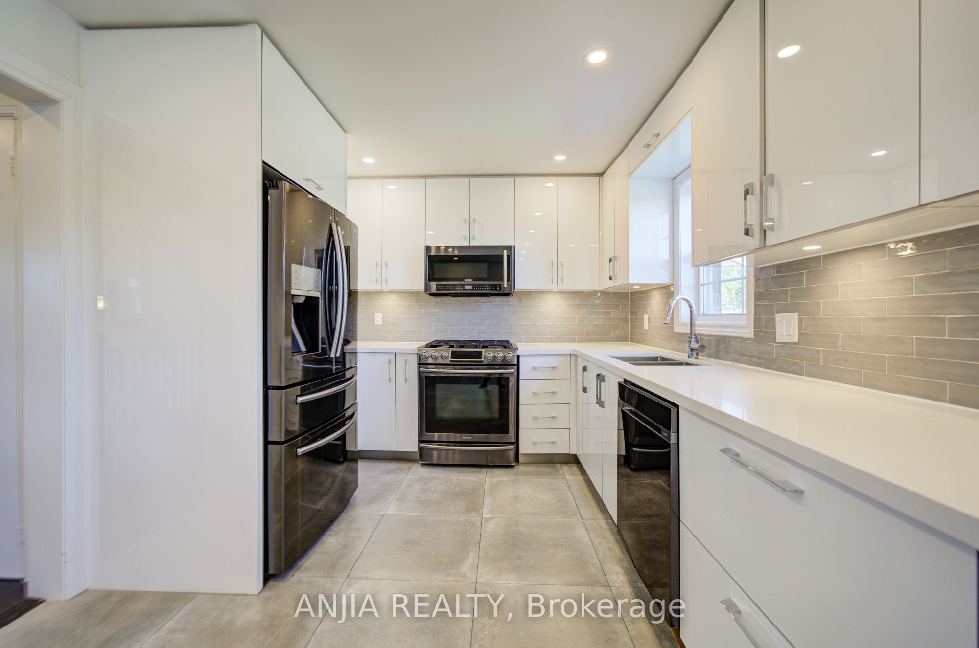 7 Hawtin Lane Property Photo 21