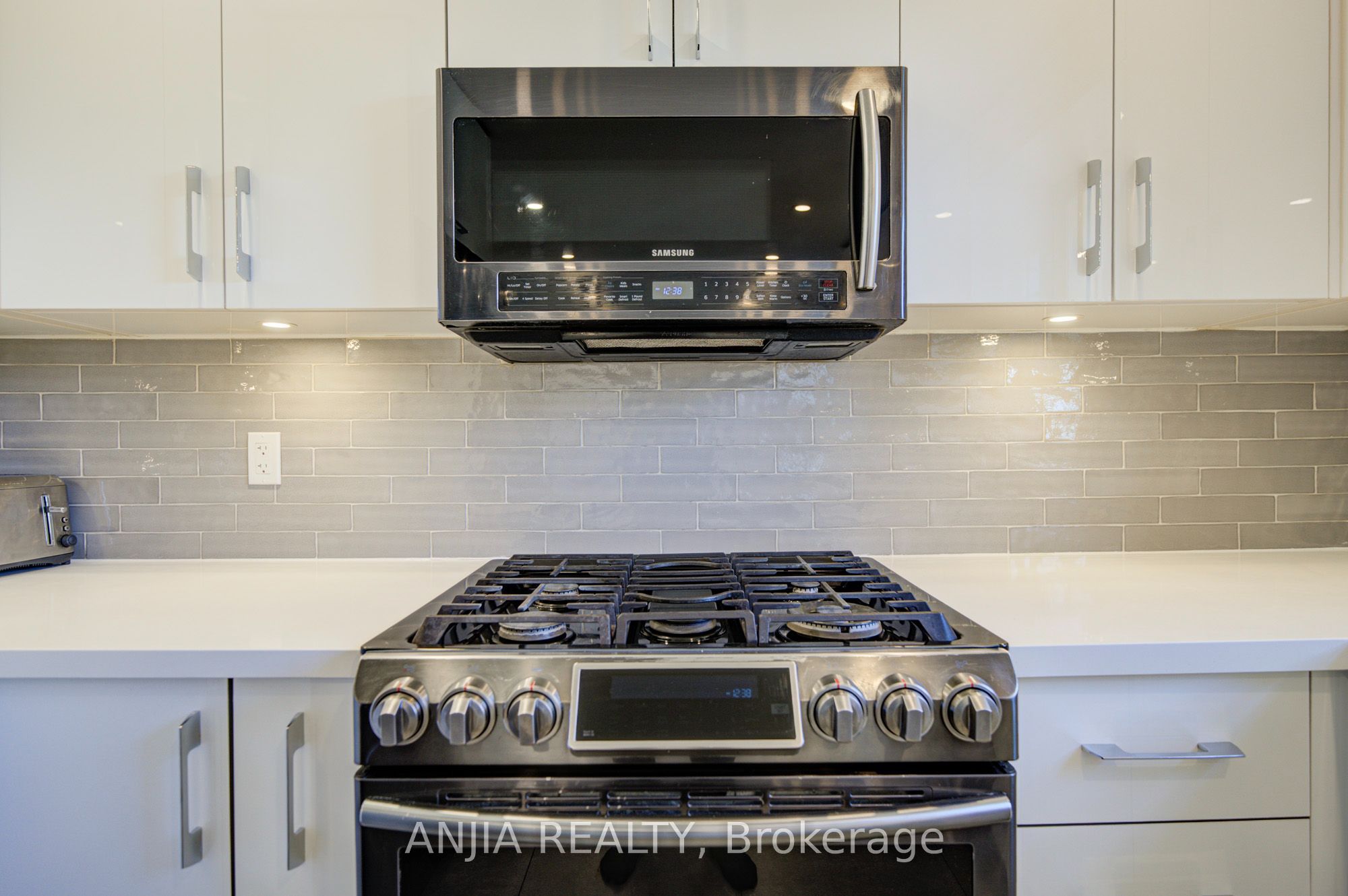 7 Hawtin Lane Property Photo 22