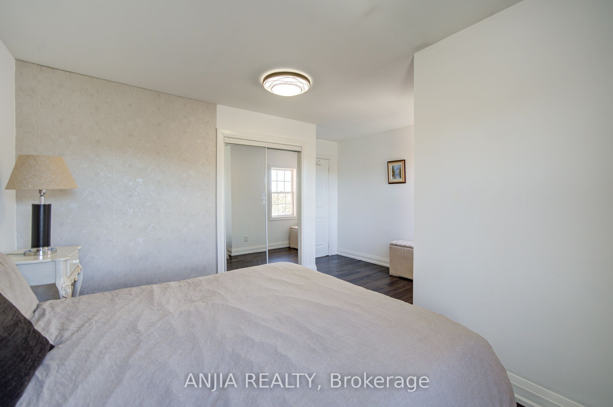 7 Hawtin Lane Property Photo 36