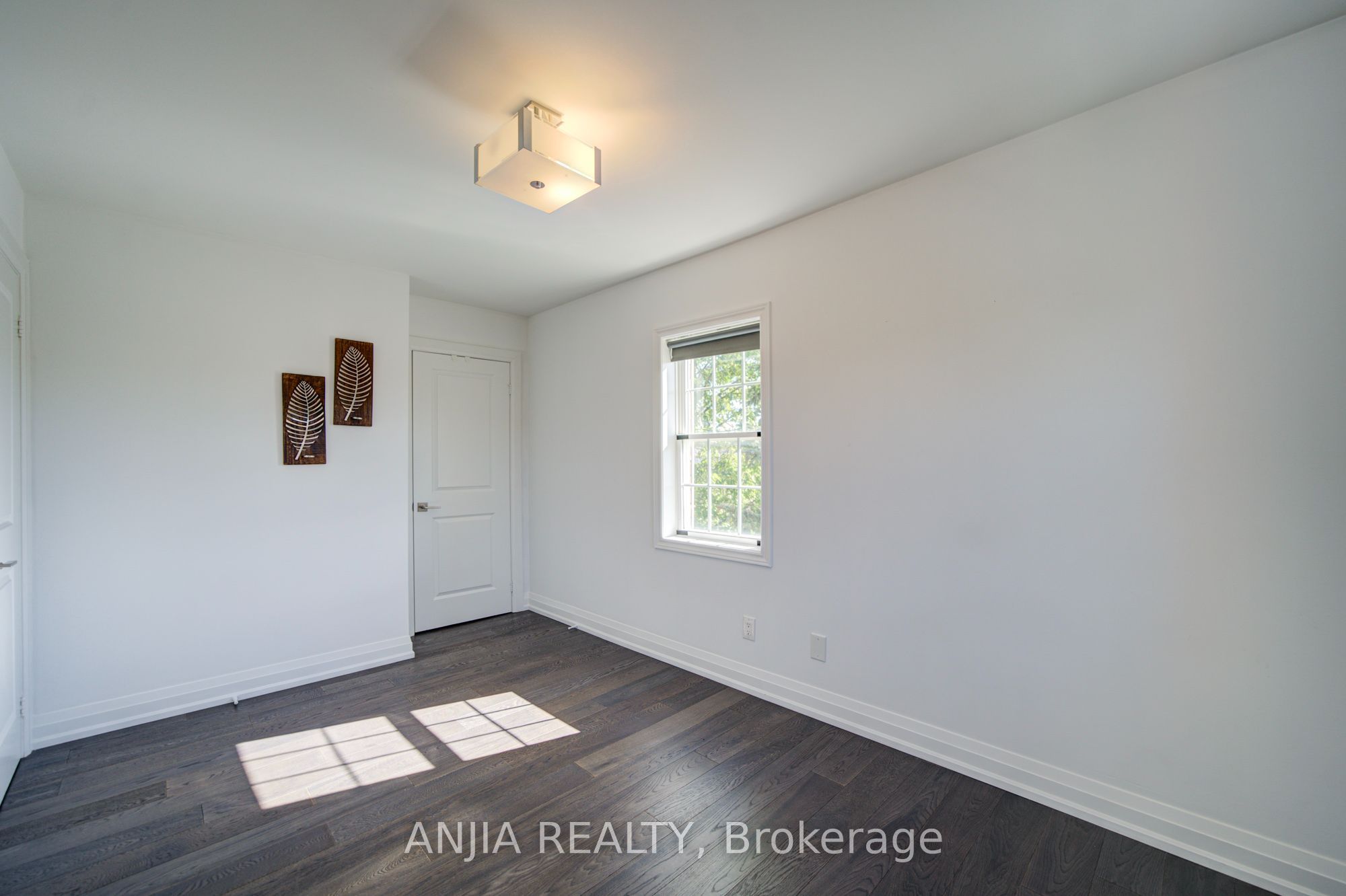 7 Hawtin Lane Property Photo 41