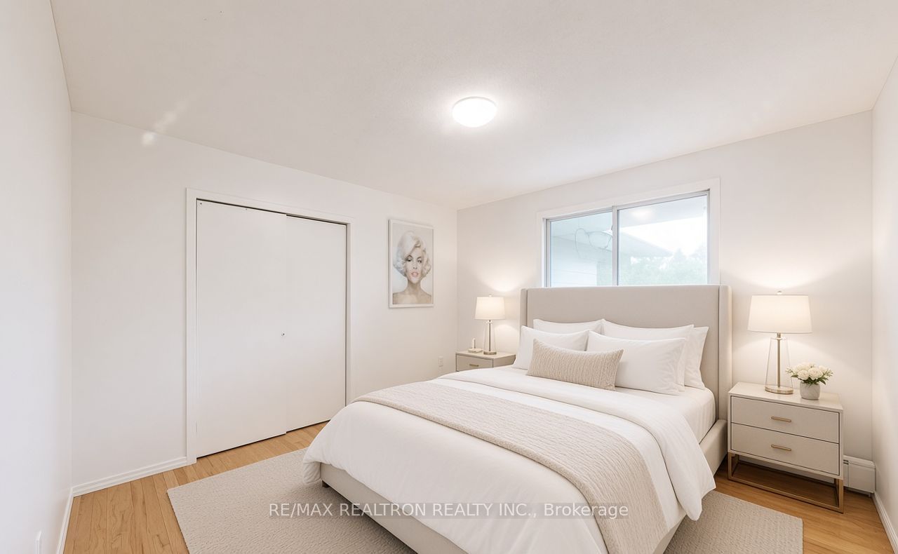 20201 Yonge Street Property Photo 9