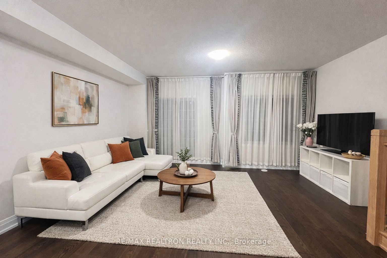 10 Maybank Lane Property Photo 2