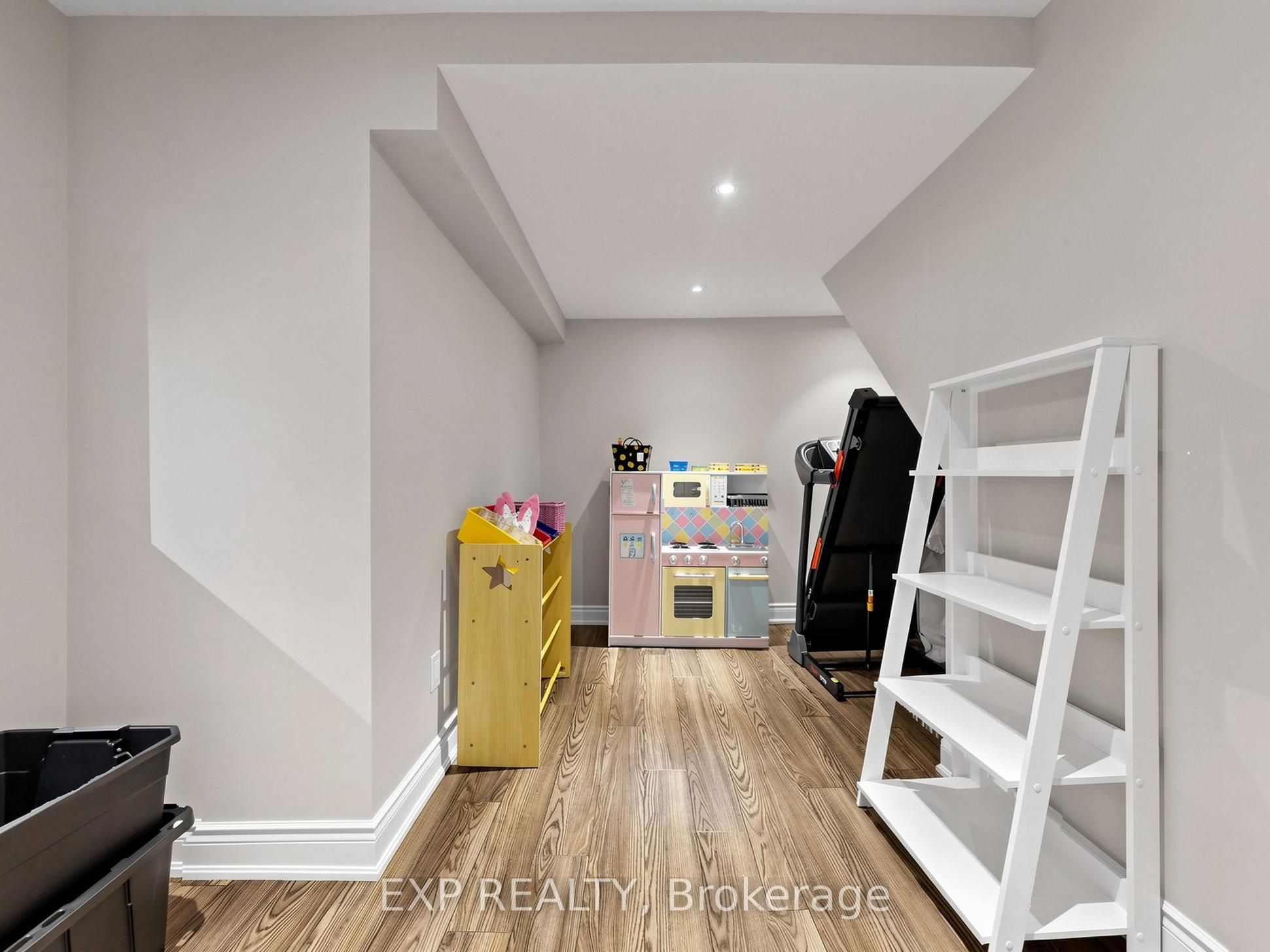 36 Calista Street Property Photo 49