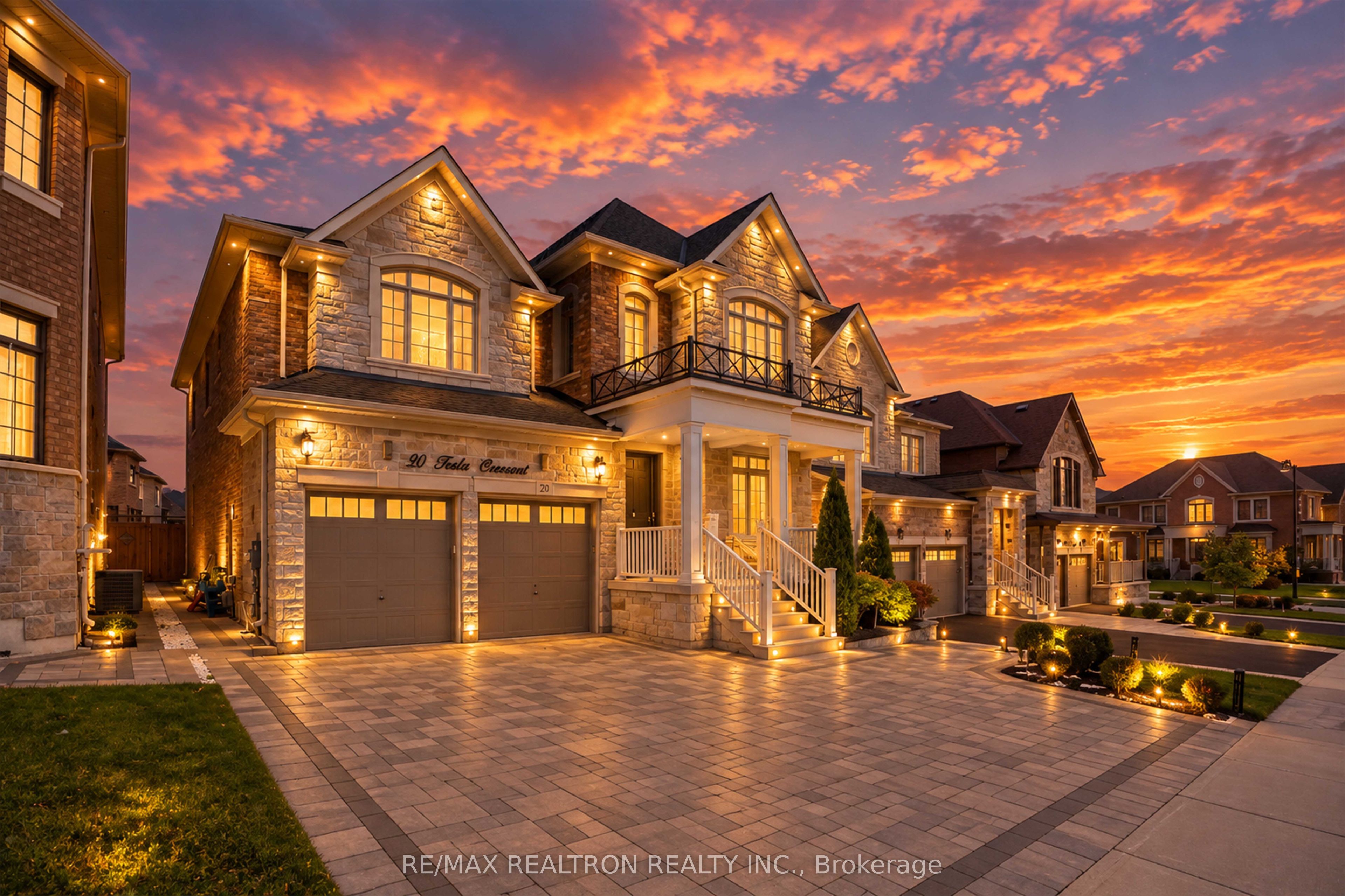 20 Tesla Crescent Property Photo 1